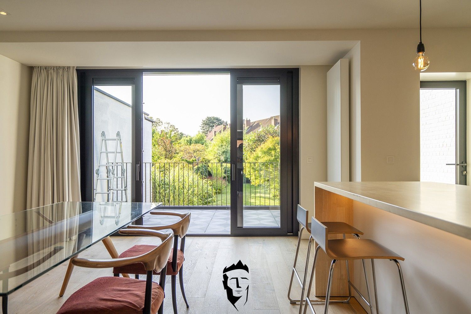 LUXUEUS WONEN foto 11