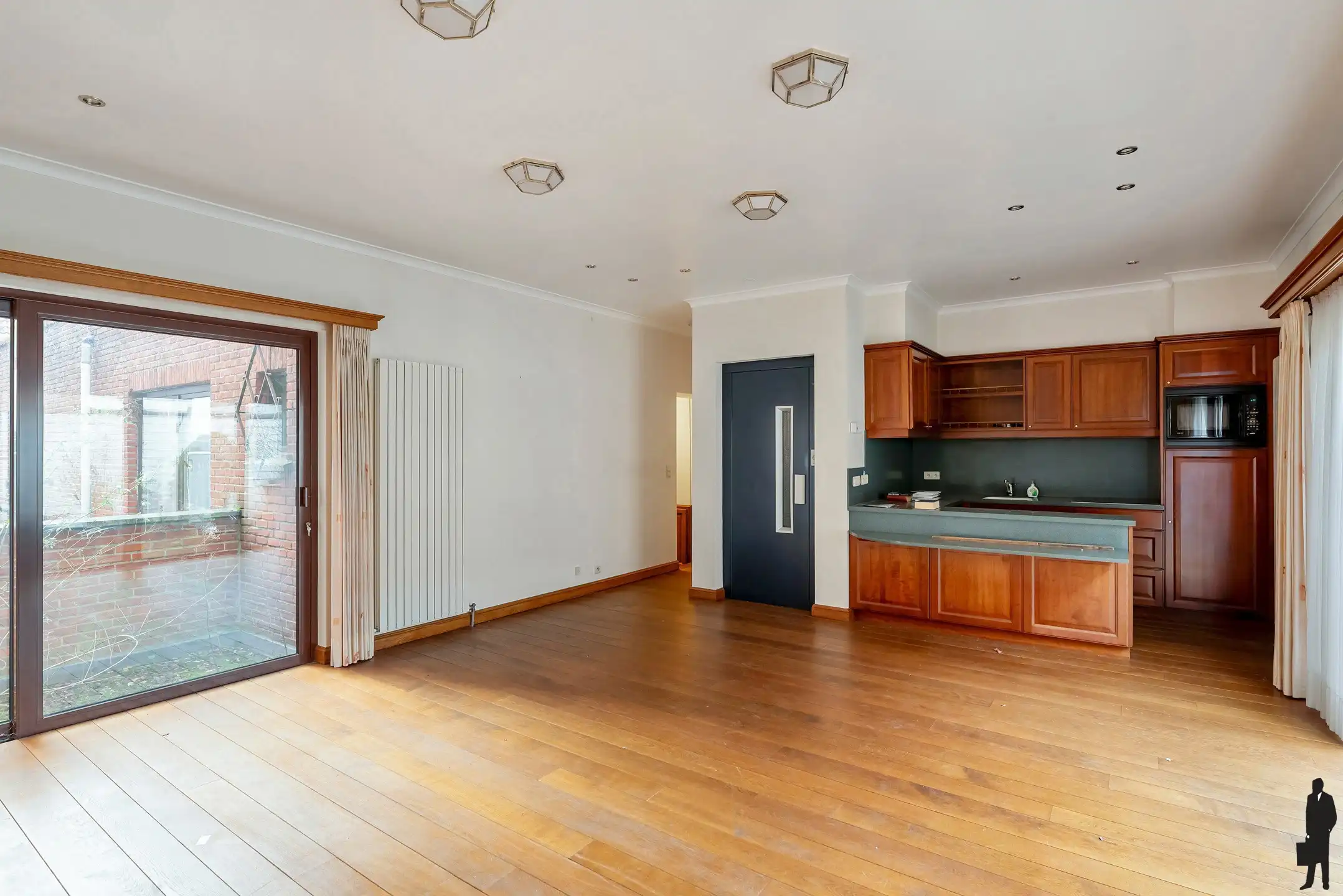 Uniek pand (472m²) met opties voor renovatie of nieuwbouw! foto 4