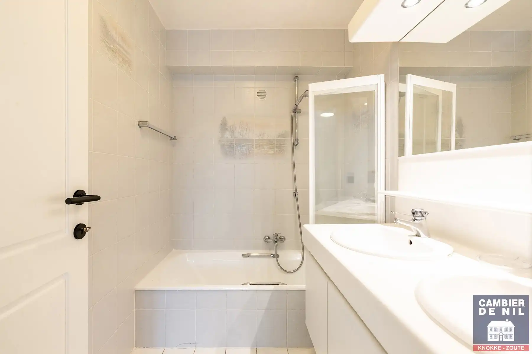 Ruim, ongemeubeld hoekappartement nabij het Albertplein  foto 21