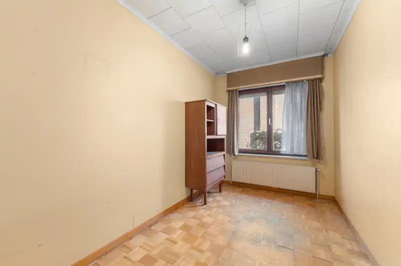 Goed gelegen ruime woning 3 slaapkamers op 671m²! foto 12