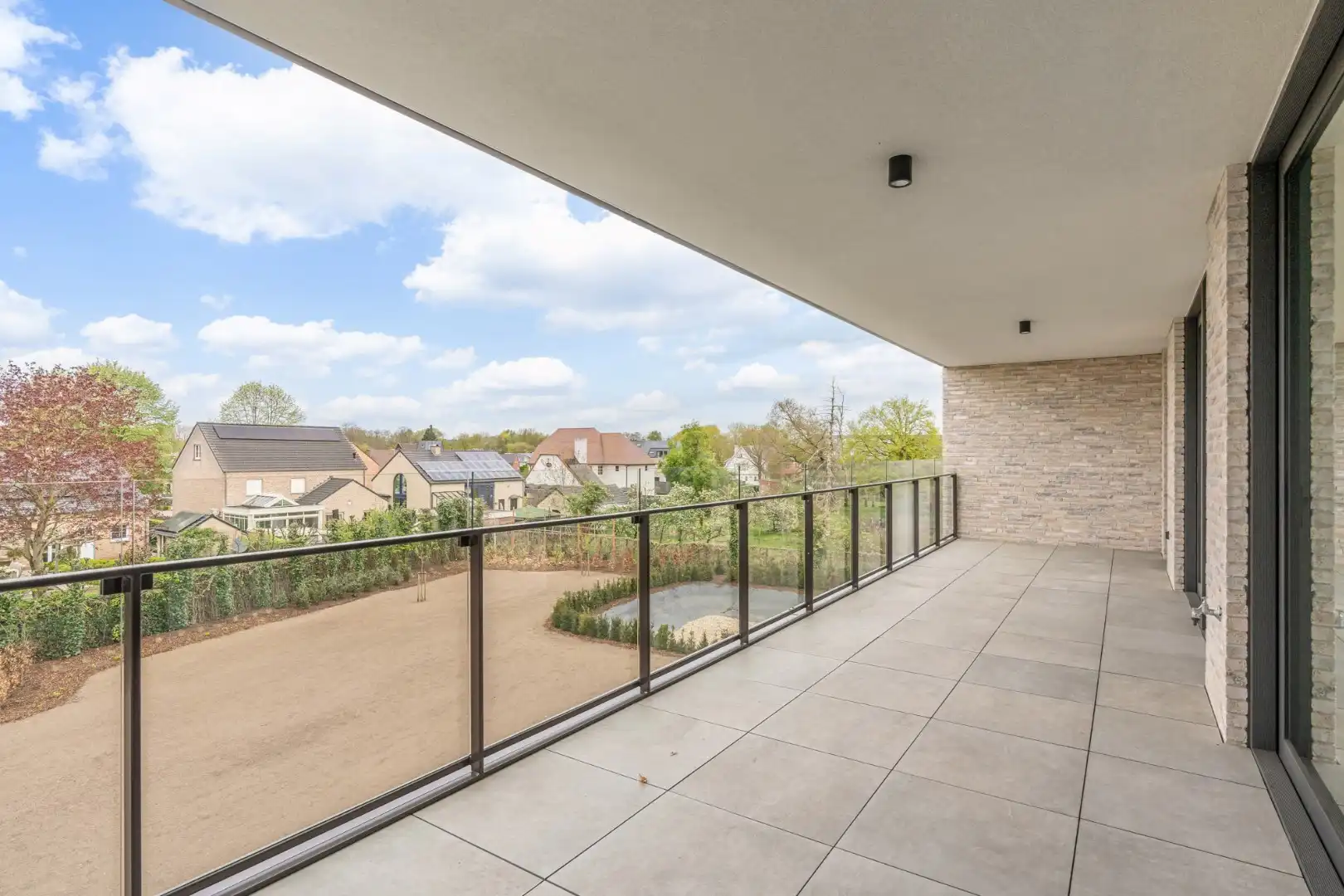 Mooi nieuwbouw appartement op de tweede verdieping met terras in Zonhoven-centrum foto 3