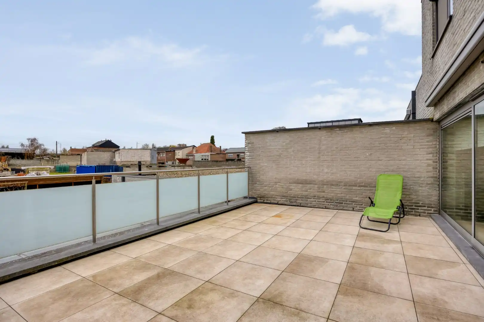 Knap appartement met 2 grote terrassen te Riemst-Zichen foto 12