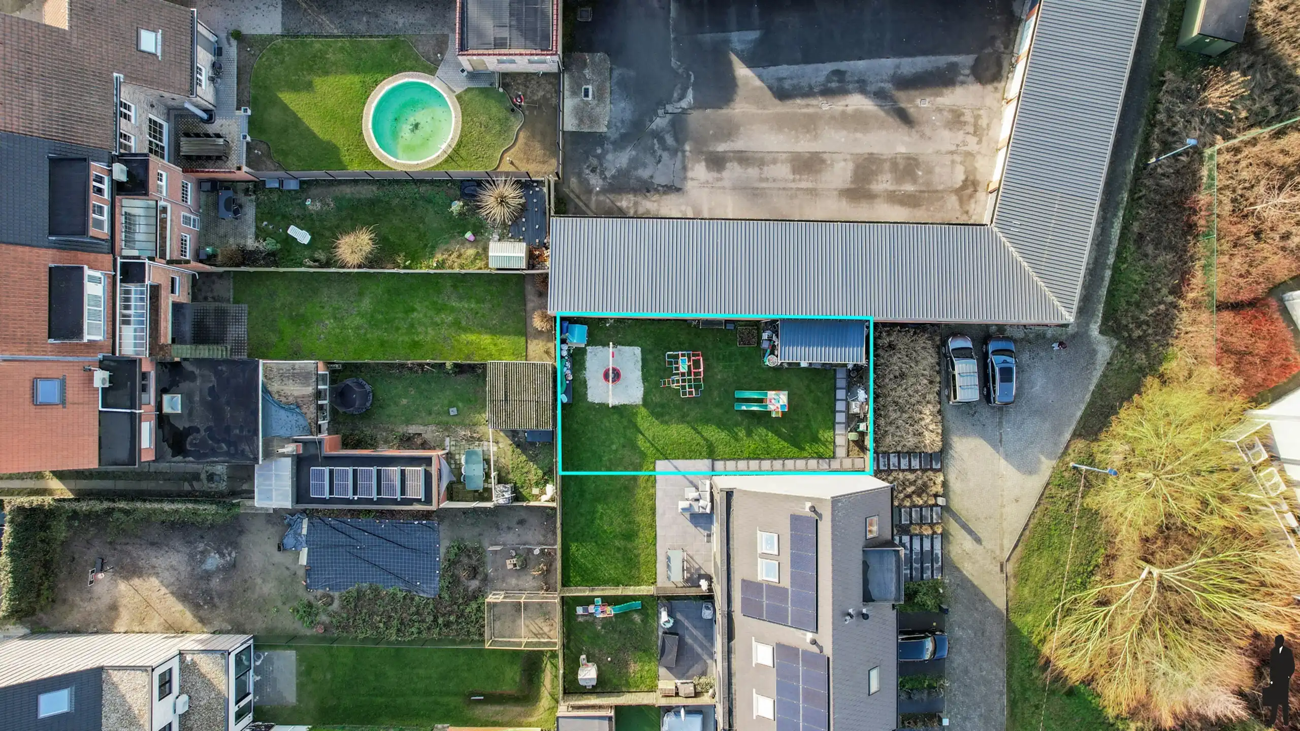 Welgelegen bouwgrond voor HOB met Z-georiënteerde tuin foto 2