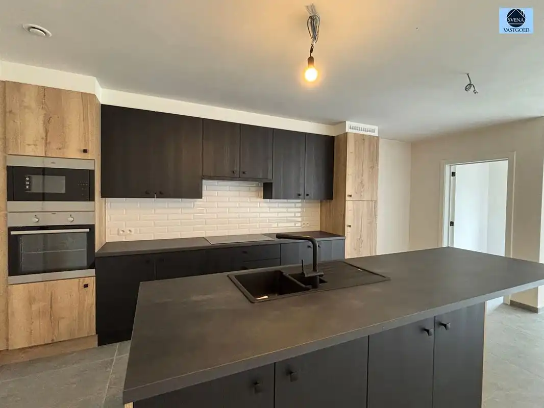 NIEUWBOUWWONING MET 4 SLAAPKAMERS, GARAGE EN TUIN  foto 2