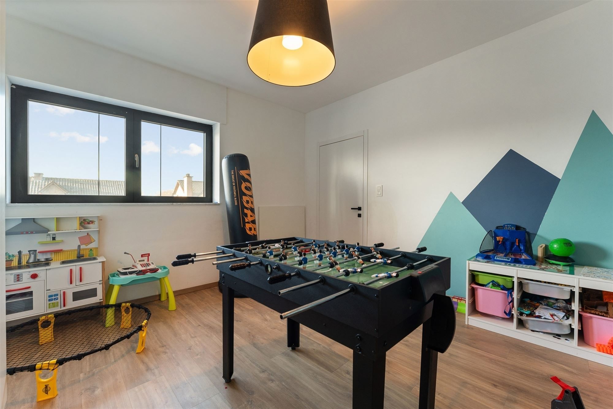 MODERNE EN RECENT GEBOUWDE WONING MET 5 SLAAPKAMERS OP EEN RUIM PERCEEL VAN 13A46CA TE PAAL foto 24