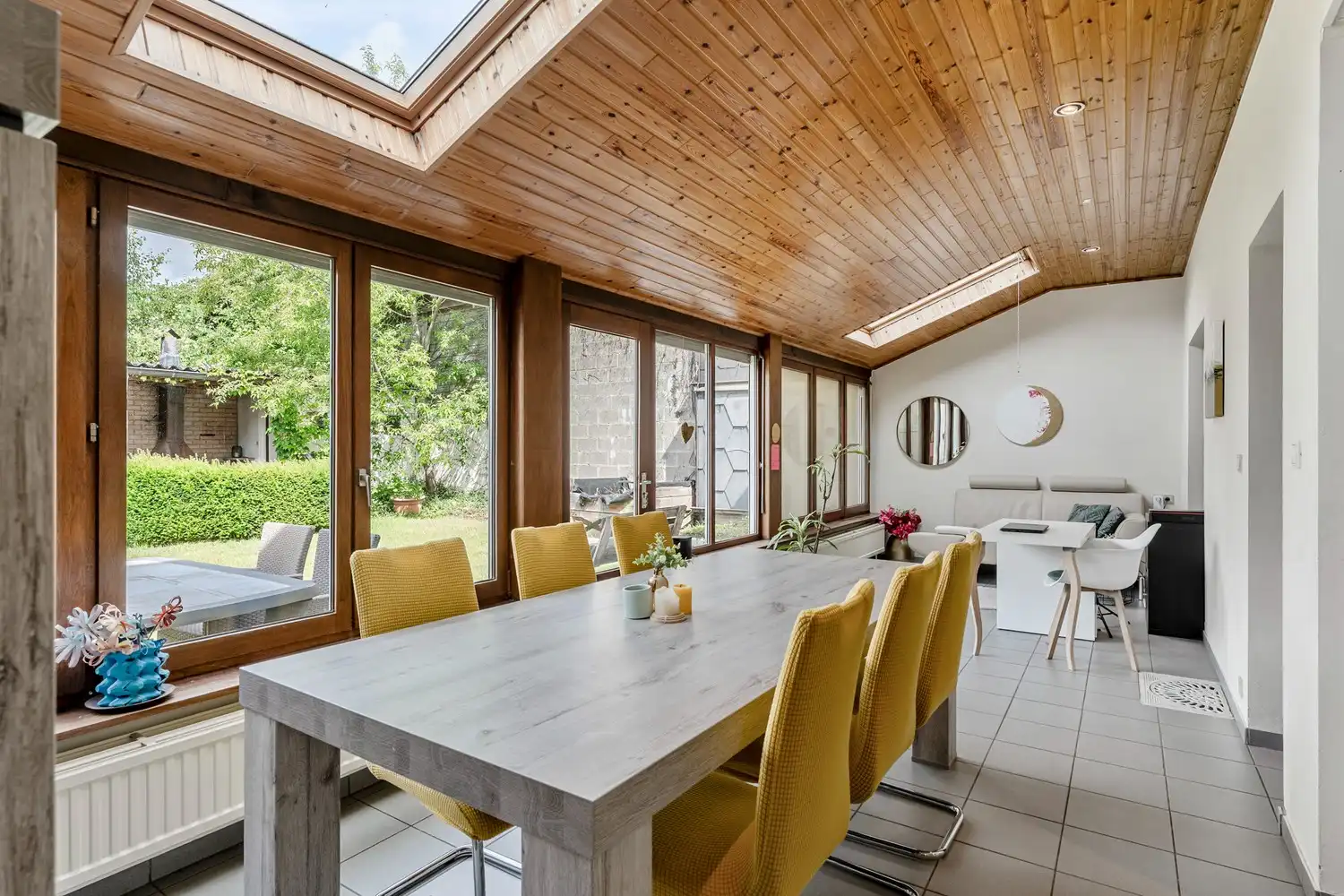 Ruime en lichtrijke woning met 4 slaapkamers, 2 garages, een kelder en een tuin te Oud-Heverlee! foto 11