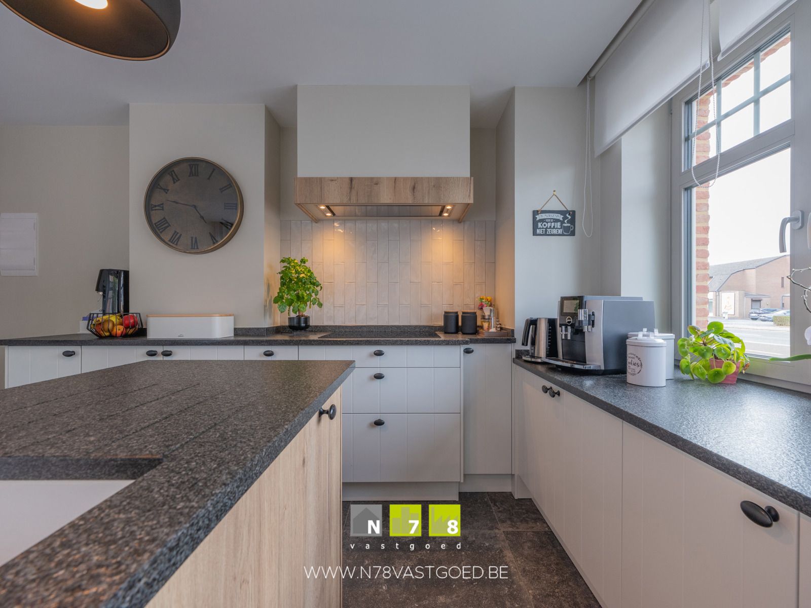 Gebouw te koop foto 8