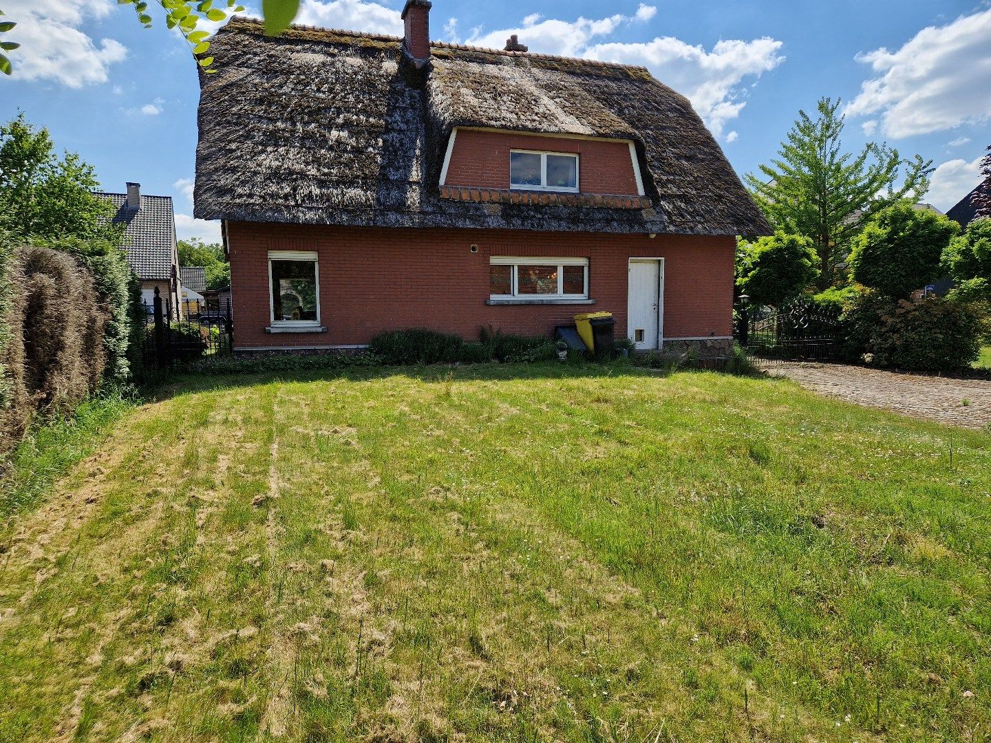 Ruime open bebouwing met 3 slaapkamers foto 2