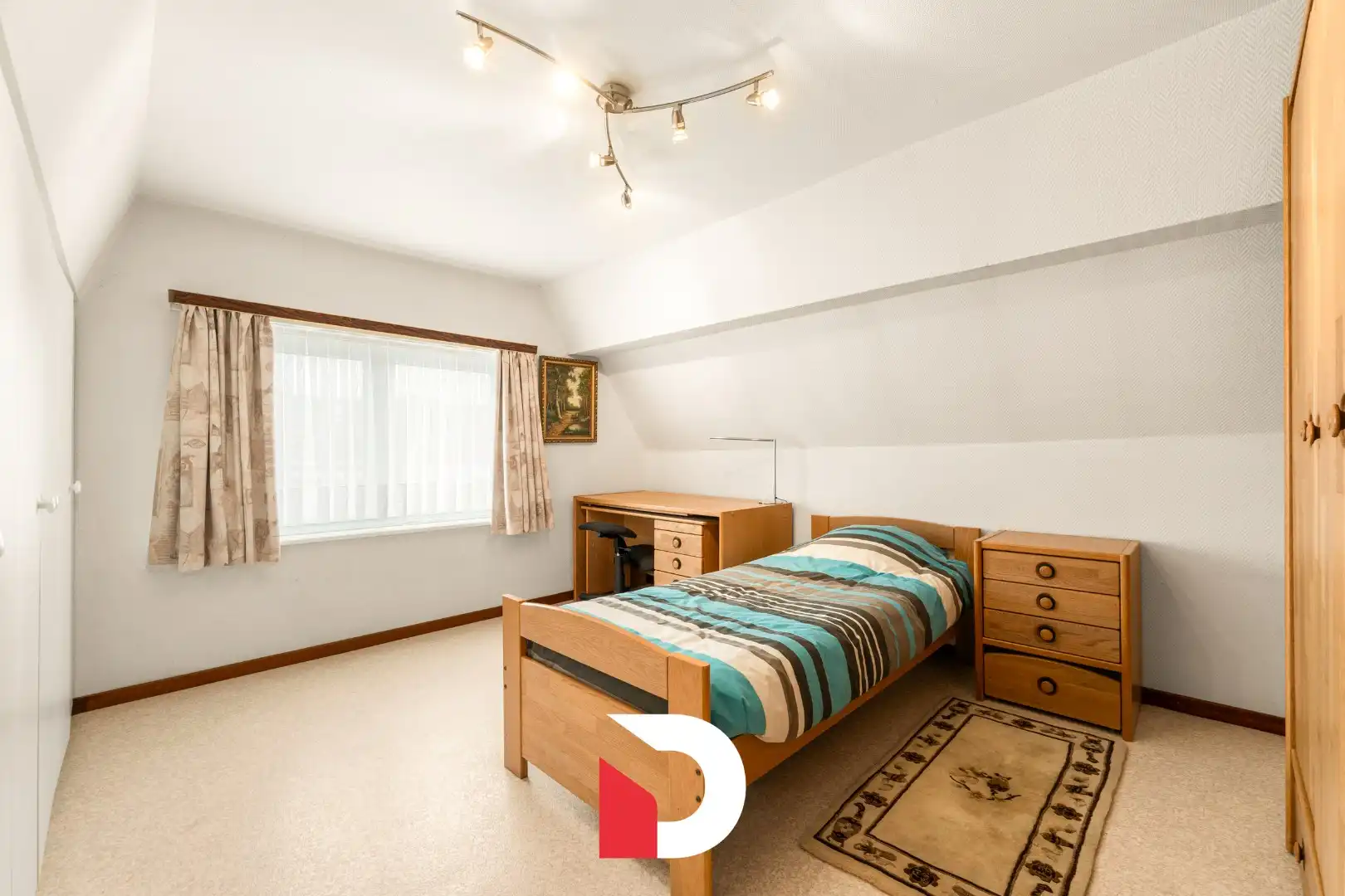 Modernistische villa met prachtige, zongerichte tuin gelegen te 'Kristus Koning'.  foto 19