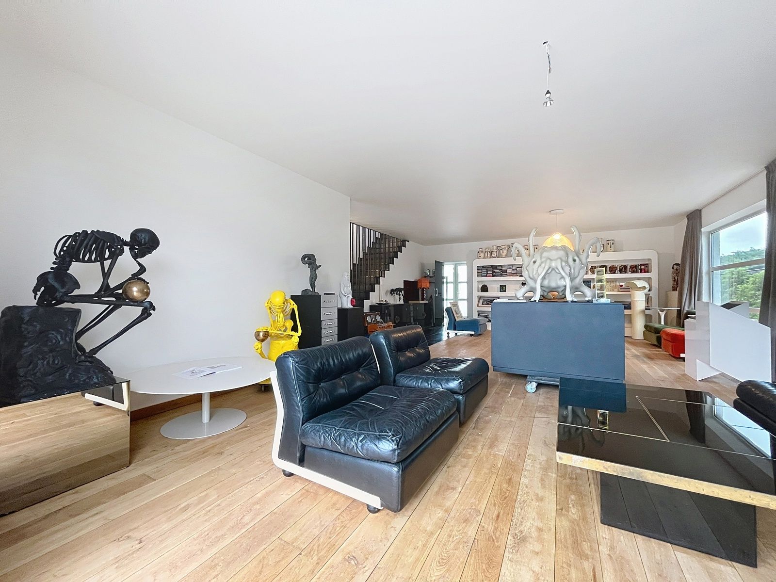 Luxueuze vrijstaande woning in rustige omgeving met zwembad foto 5
