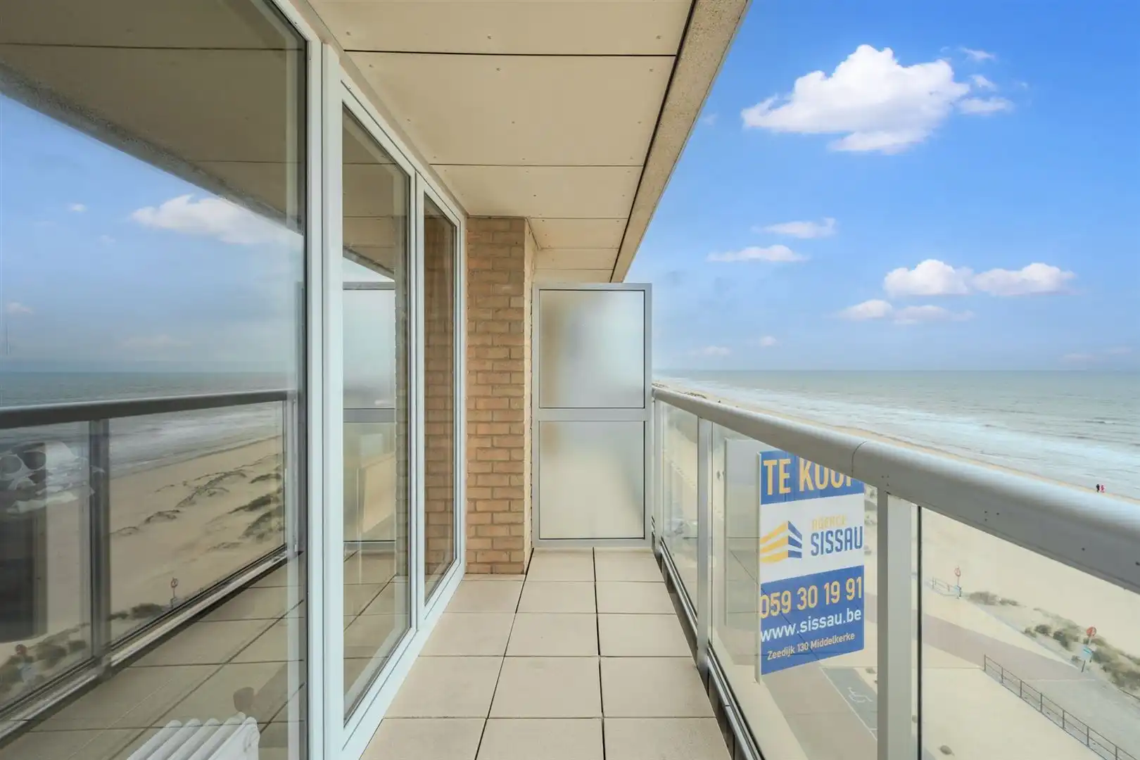 Studio met slaaphoek en frontaal zeezicht foto 18