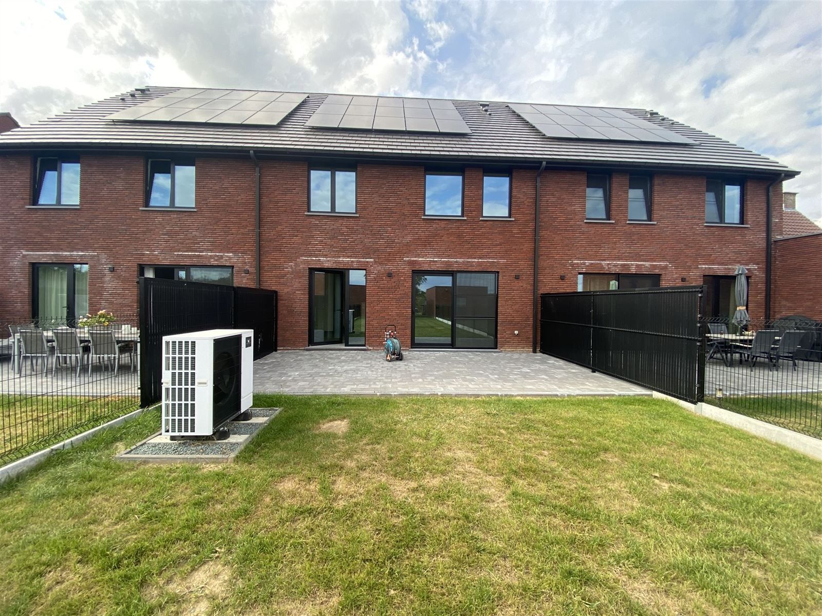 Ruime woning met 3 slaapkamers te huur foto 10