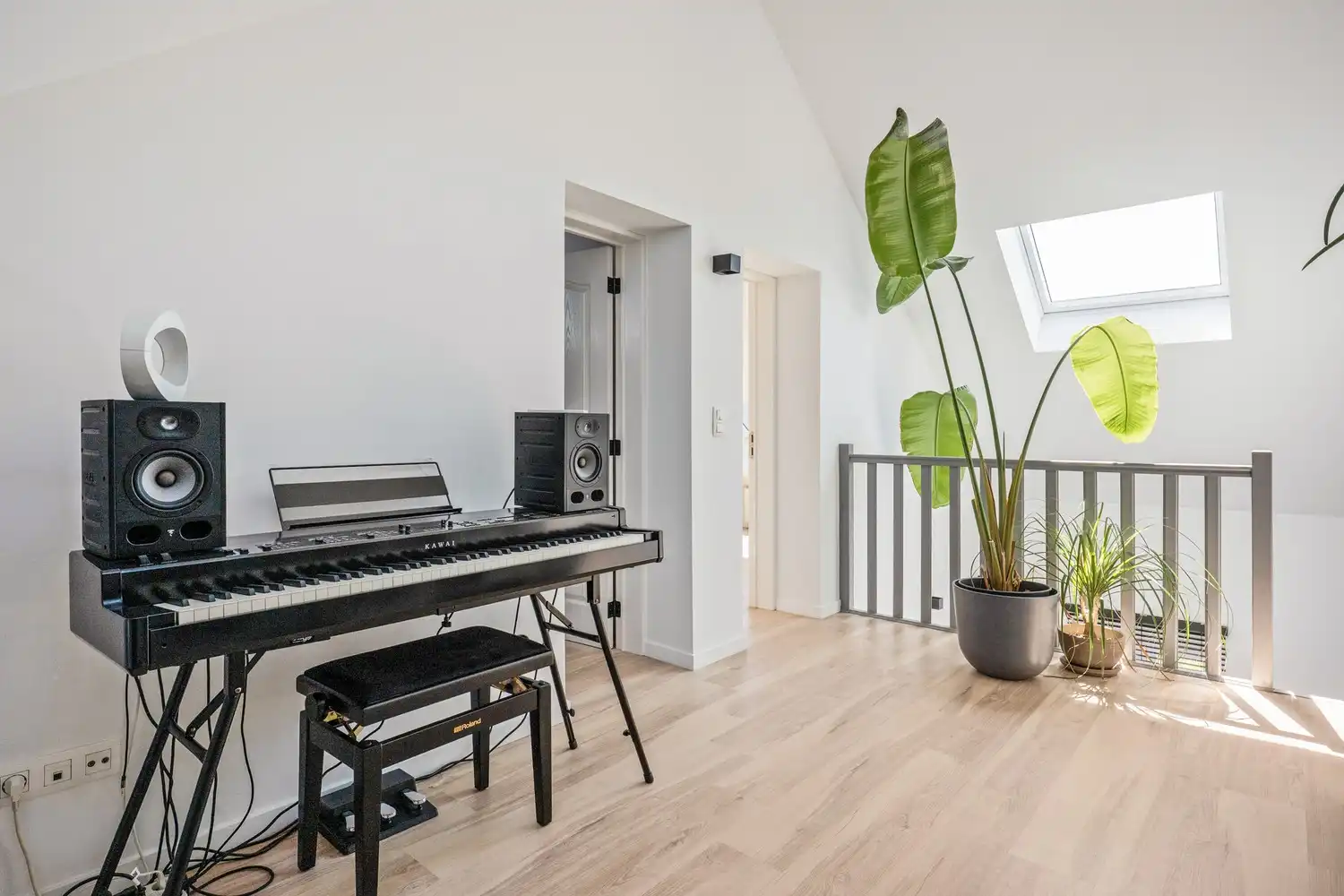 Instapklare woning met 4 slpkrs met gezellig terras en tuin foto 12