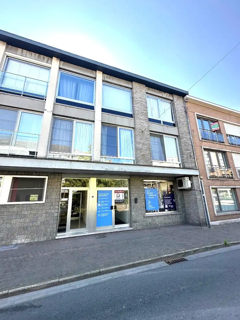 Instapklare kantoorruimte (+/- 100 m²) met 2 parkeerplaatsen, Torhout centrum foto 17