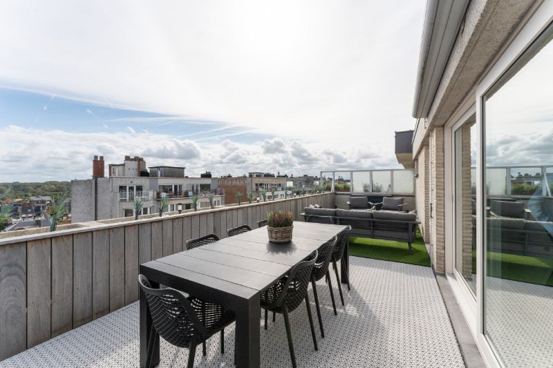 PENTHOUSE MET PANORAMISCH UITZICHT foto 14