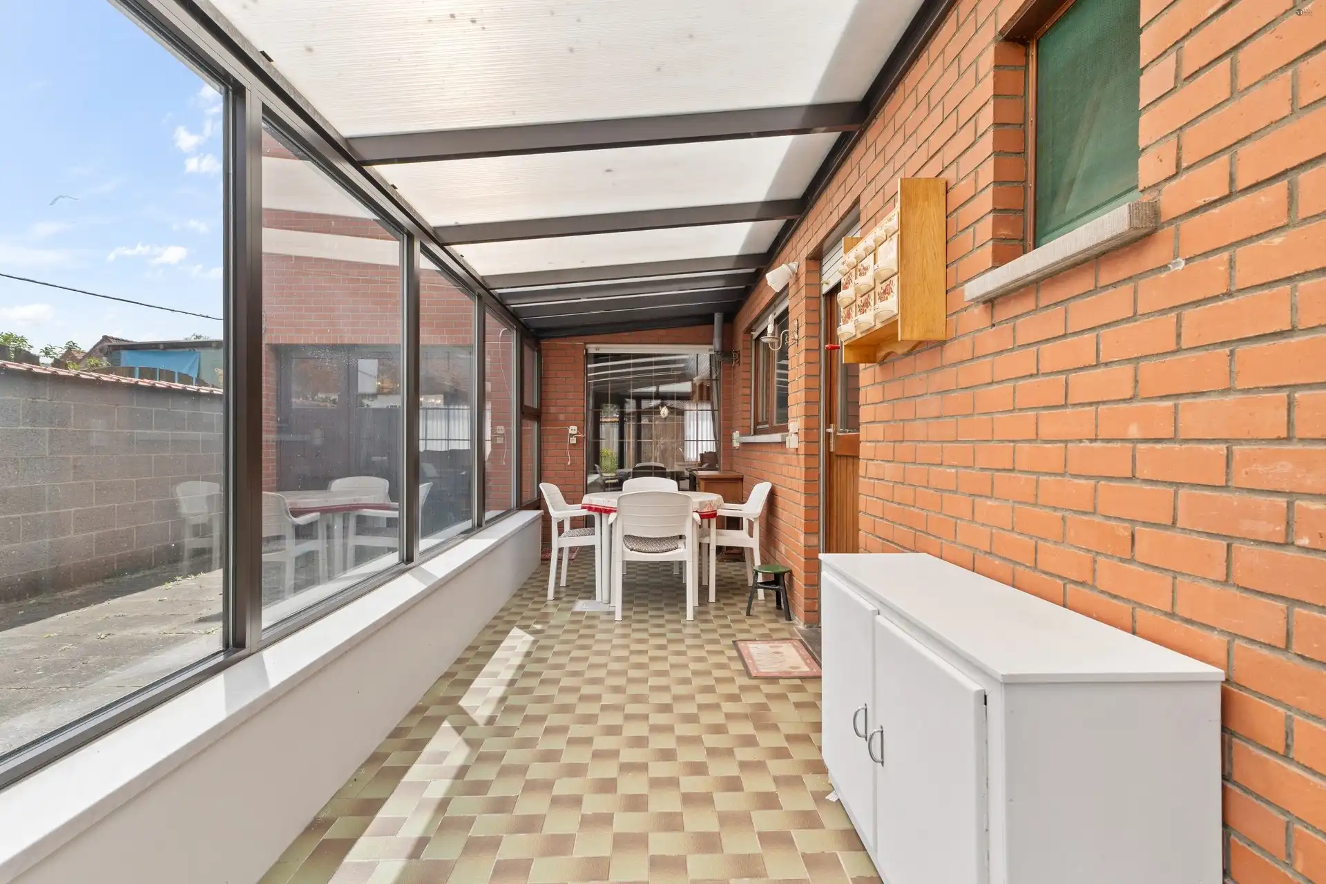 degelijke woning met veel mogelijkheden foto 12