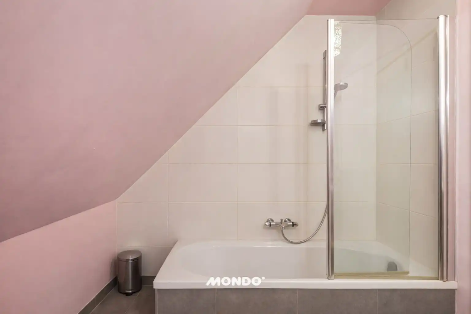 Instapklaar 3-slaapkamerappartement nabij centrum Duffel! foto 13