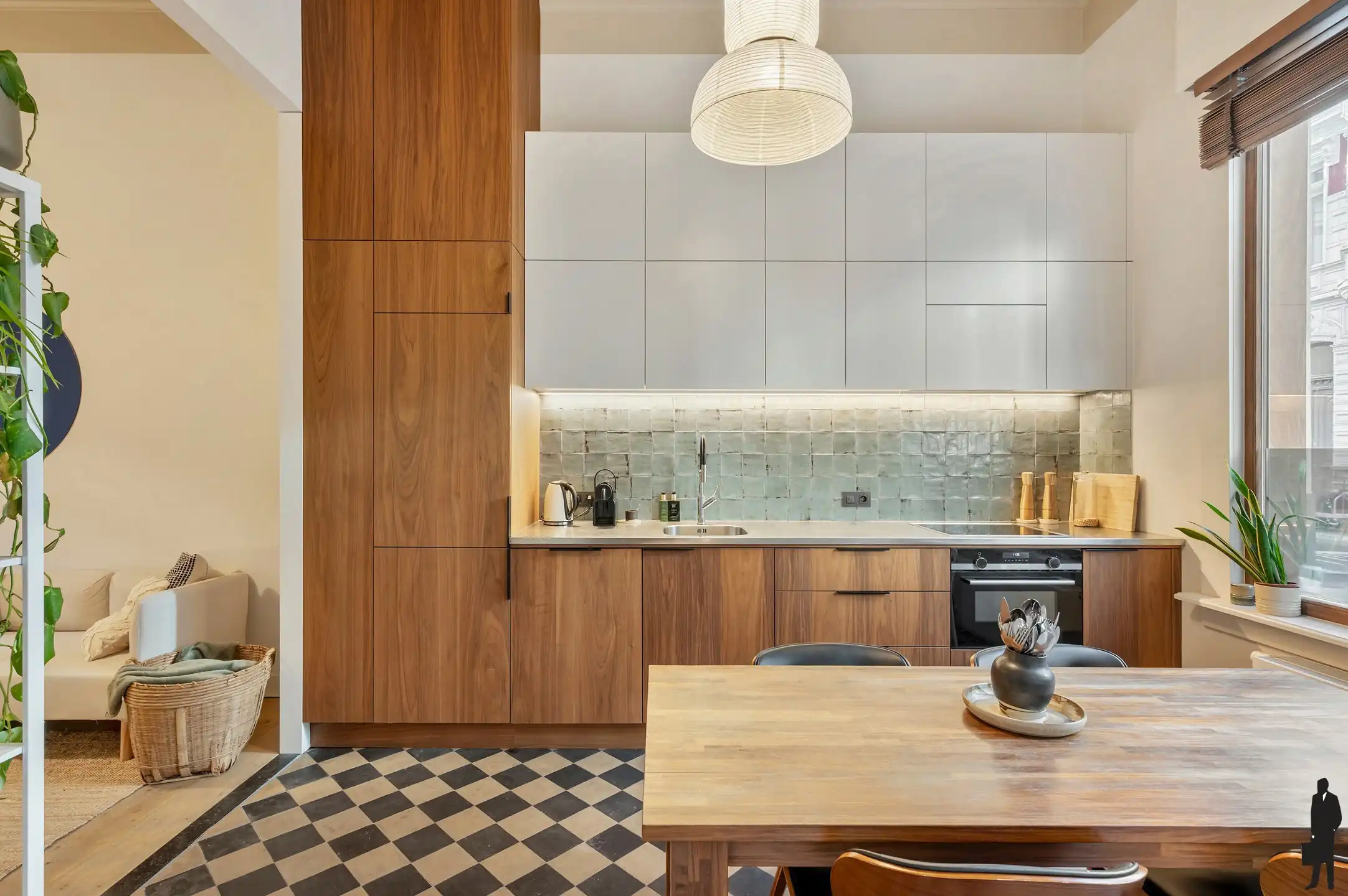 Lichtrijk en instapklaar wonen in hartje Antwerpen foto {{pictureIndex}}