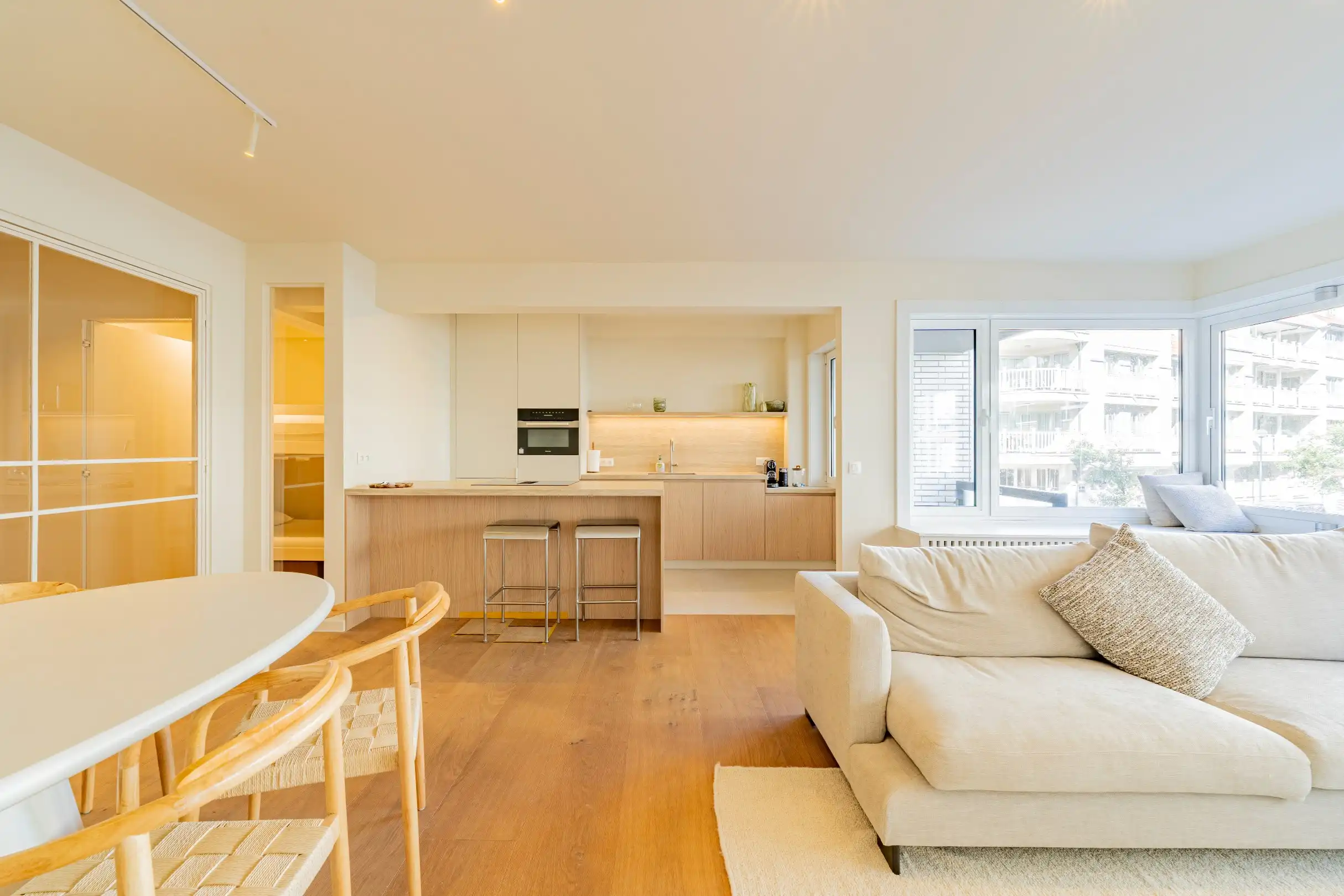 Gerenoveerd appartement met 3 slaapkamer te Knokke foto 2