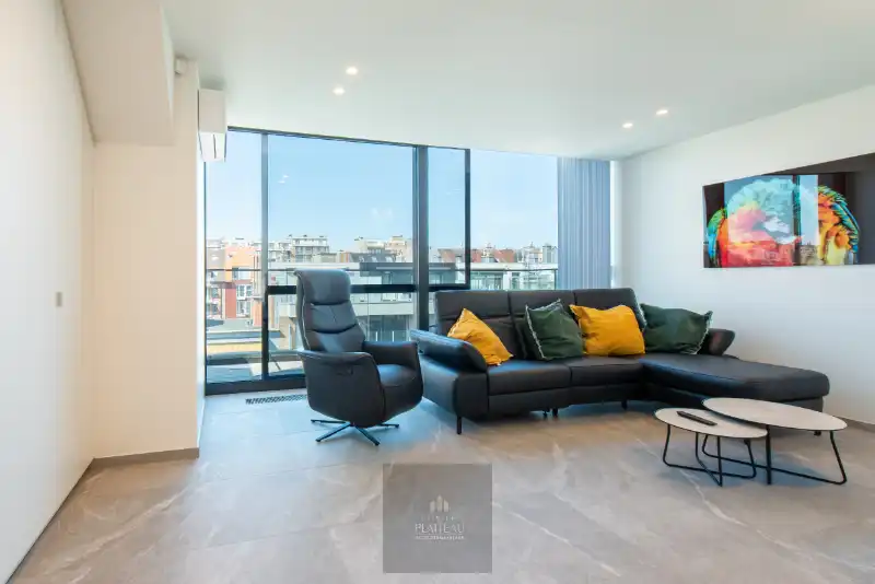 Instapklaar recent luxueus duplex-appartement met 2 terrassen in residentie Lectus IX. foto 2