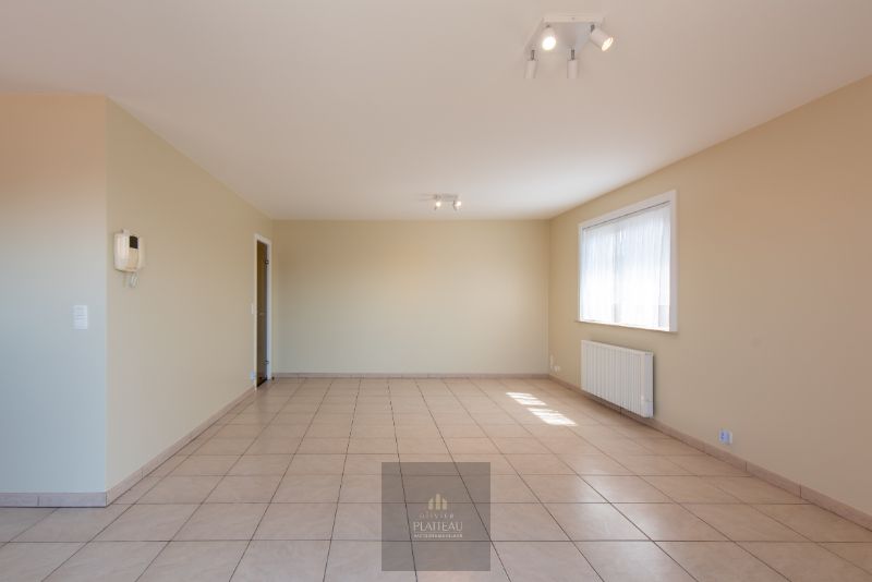 Ruim zongericht appartement met 2 slaapkamers. foto 10