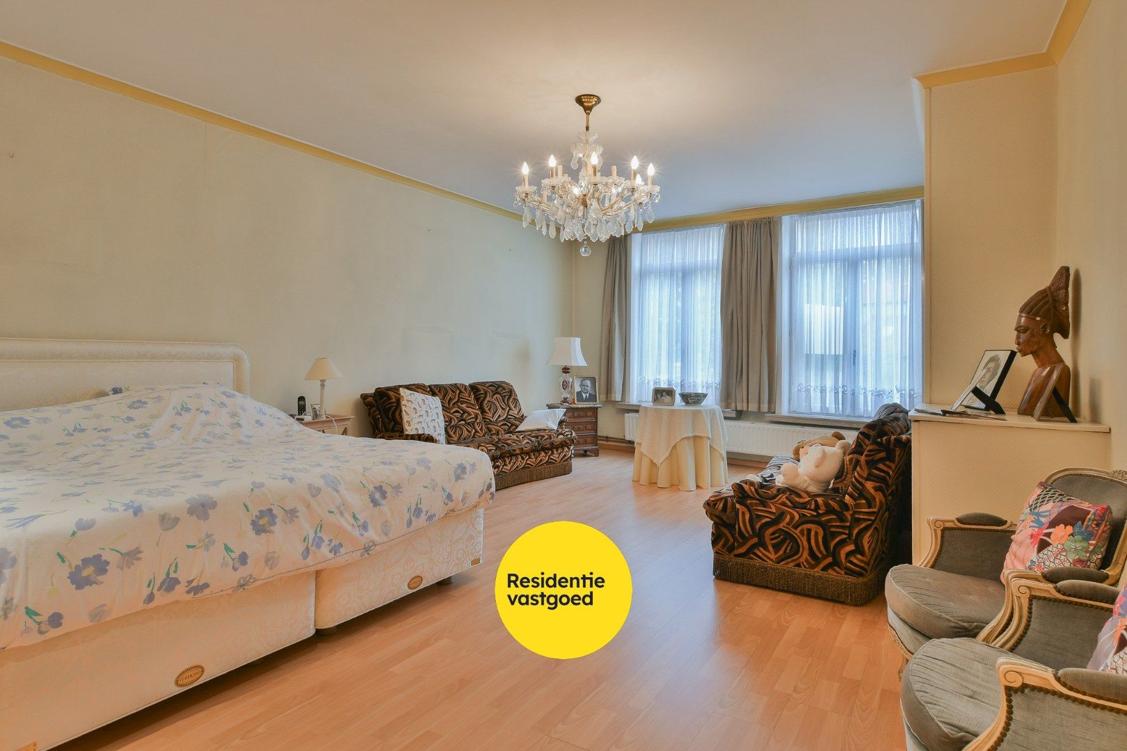 Verrassend ruime stadswoning (bew. opp. 216 m²) op toplocatie in de Brugse binnenstad foto 18