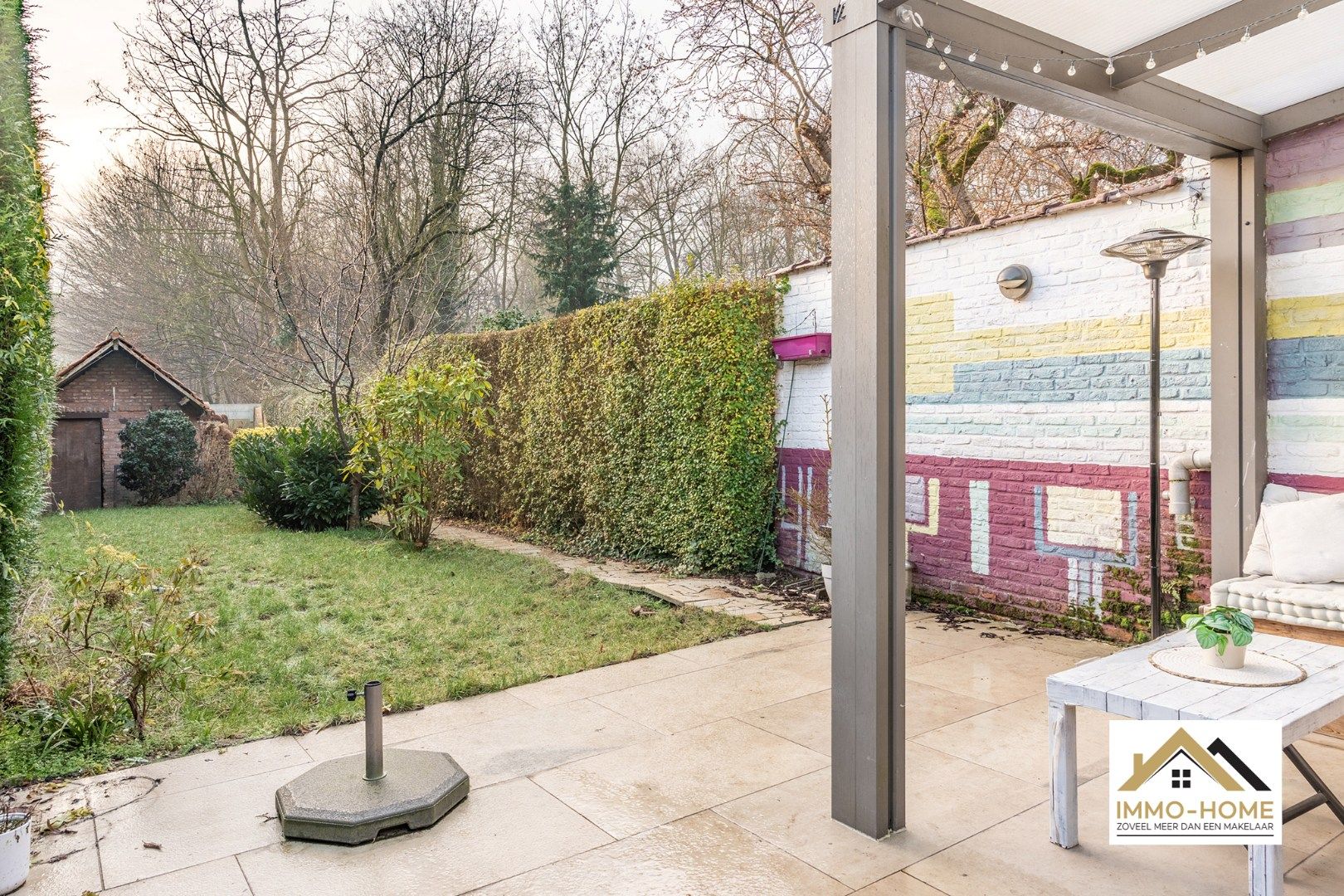 Lichtrijke halfopen bebouwing op toplocatie foto 7