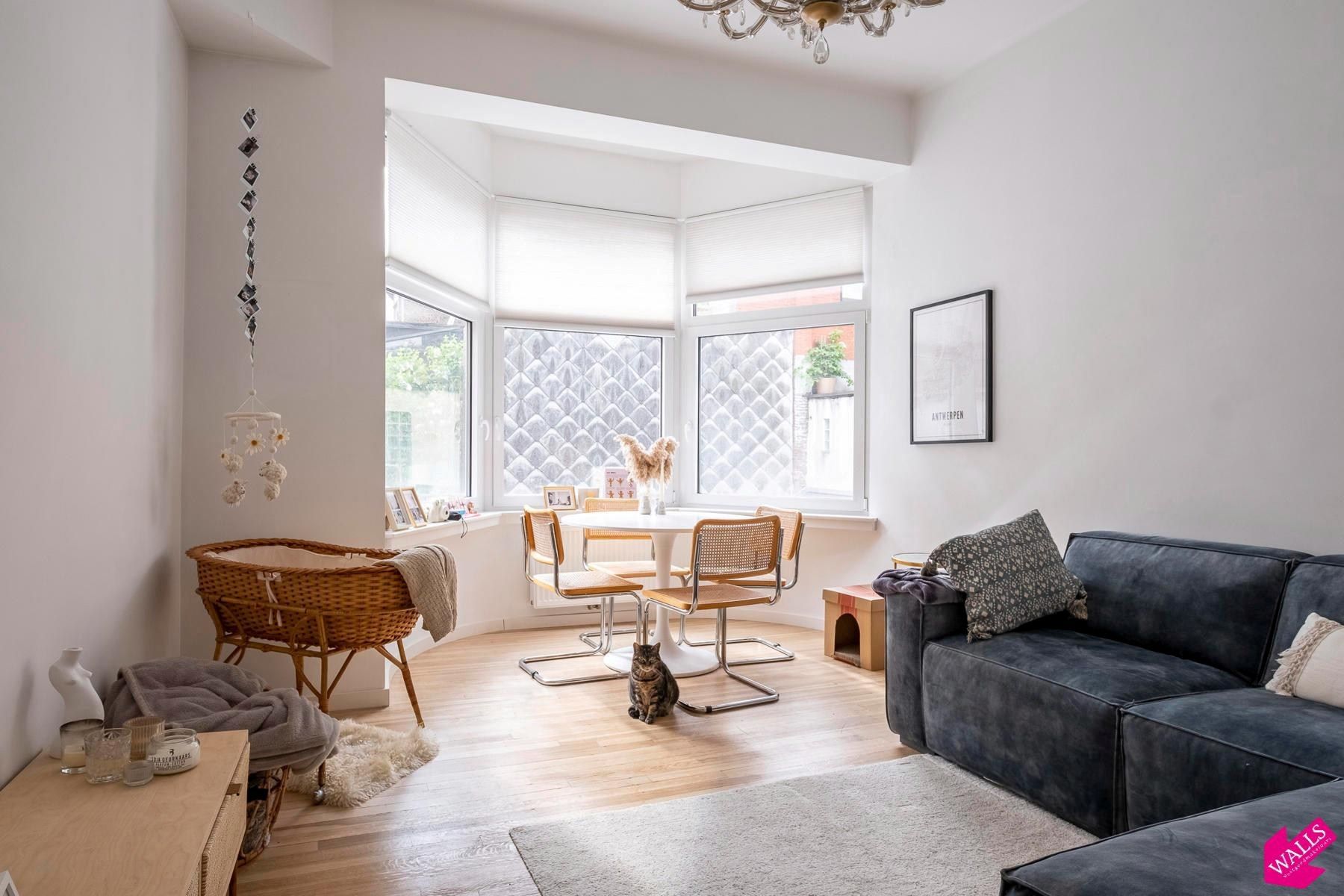 Supergezellig 2 slaapkamer appartement op toplocatie! foto 2