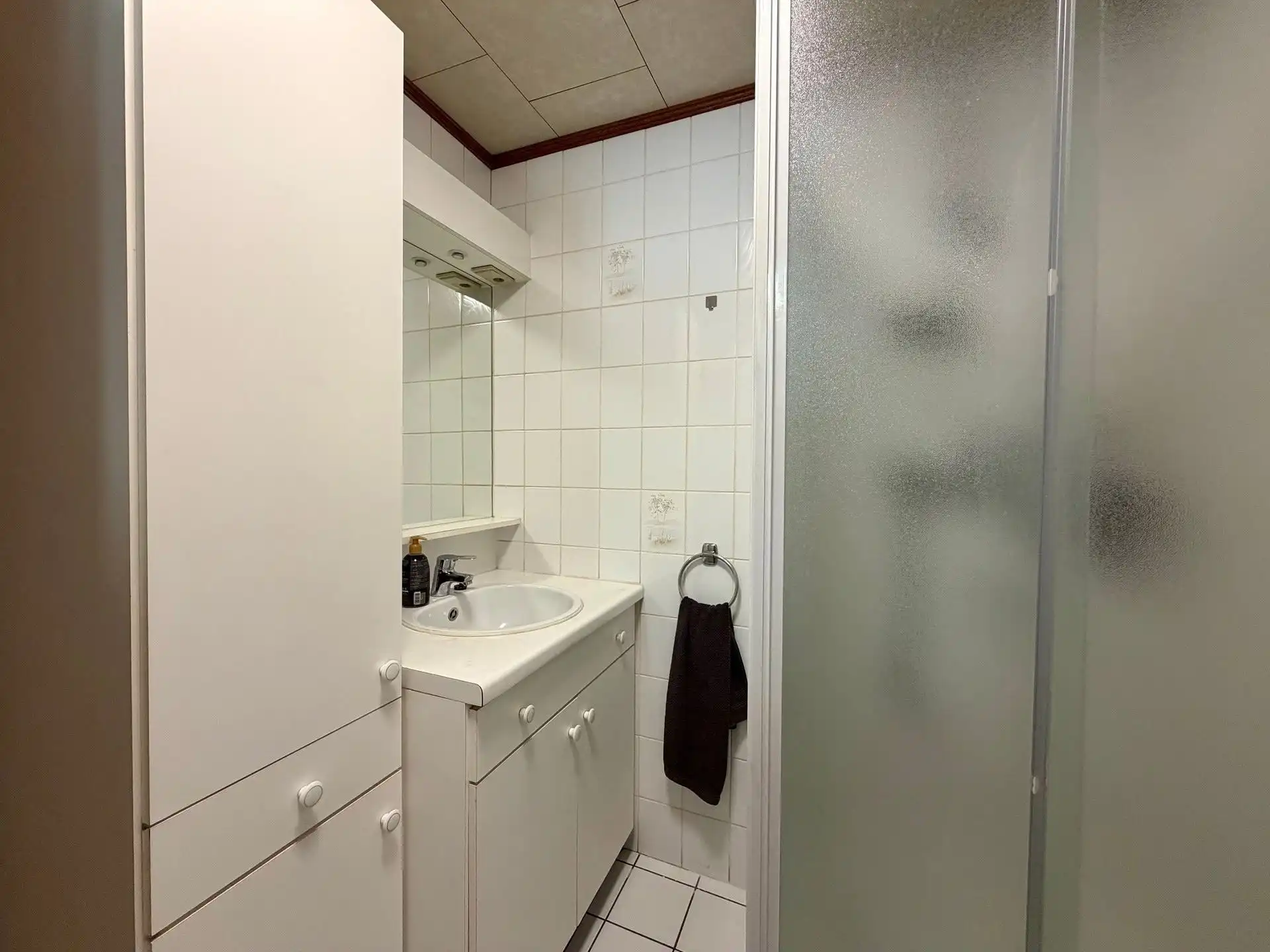 Ruime gezinswoning met 4 slaapkamers! foto 15