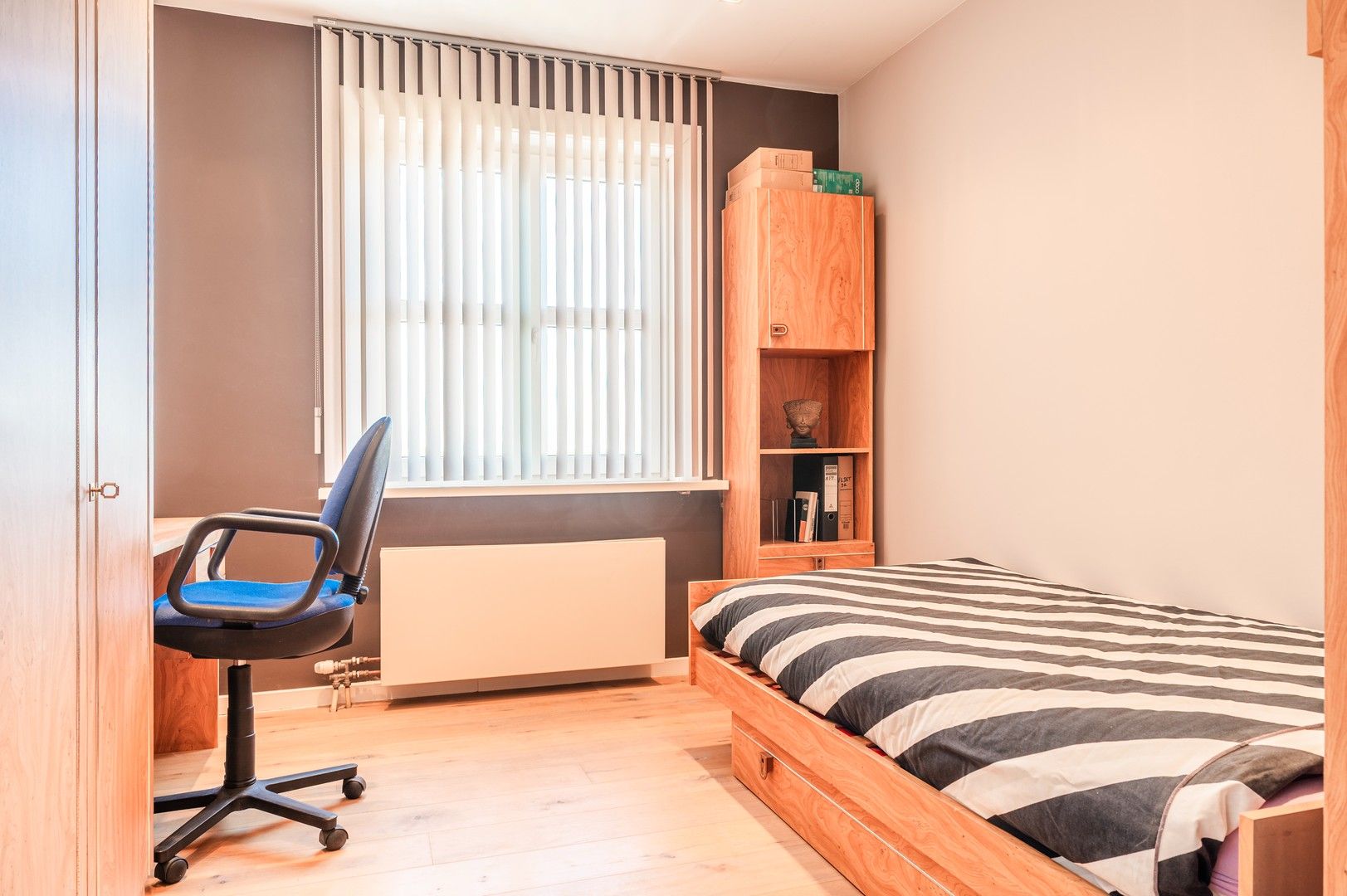 Lichtrijke woning met open leefruimte en garage! foto 13