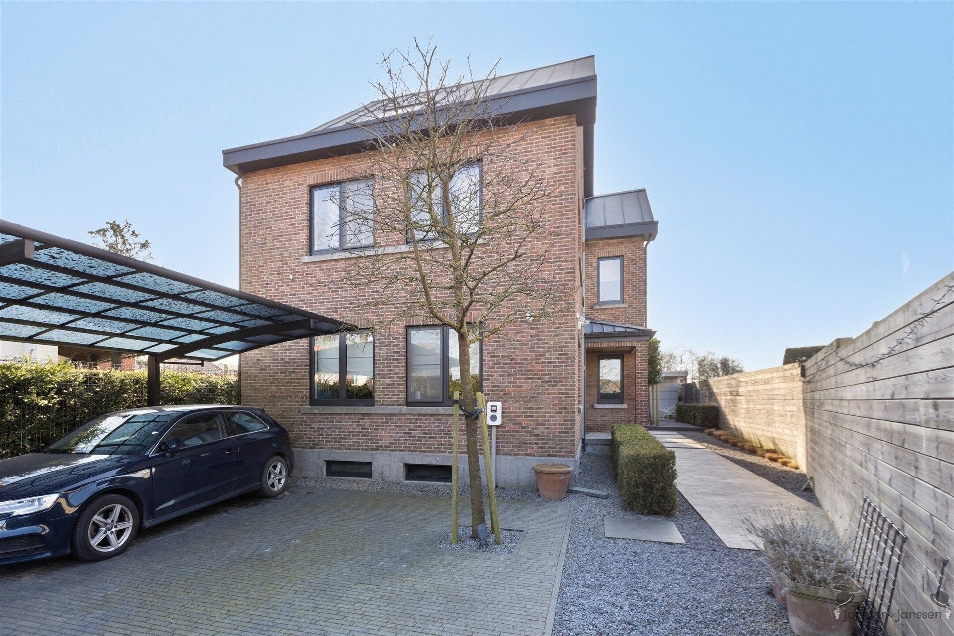 Exclusieve gerenoveerde woning foto 6