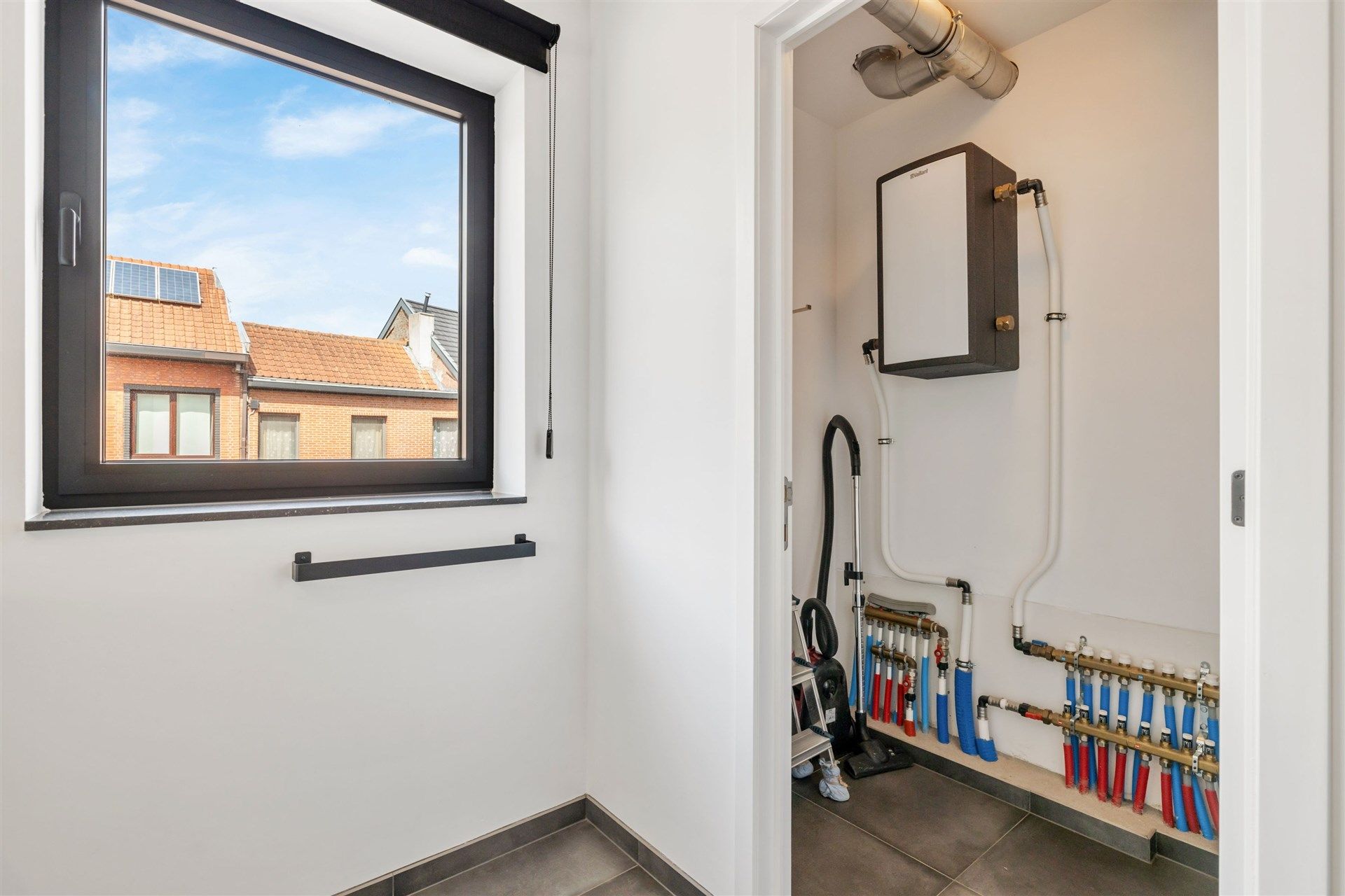 Instapklaar 1-slaapkamer appartement in het hartje van Beveren foto 9