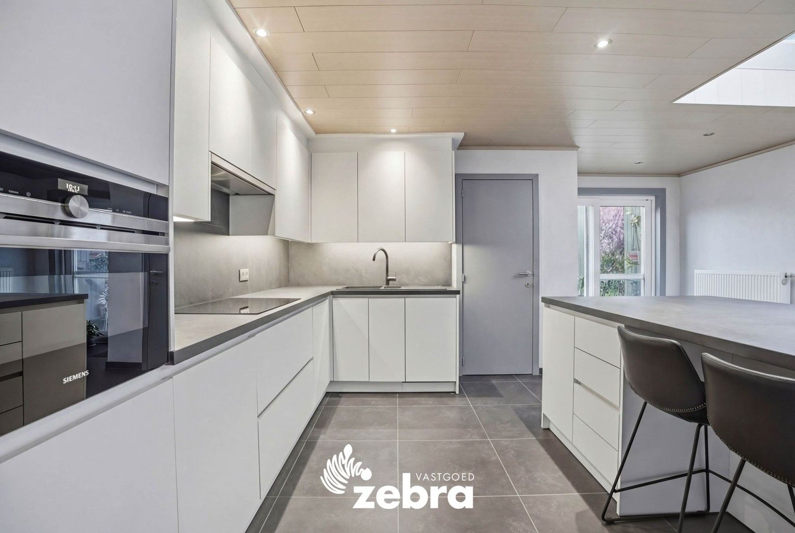 Instapklare woning met 3 slaapkamers en 2 badkamers in Roeselare foto 6