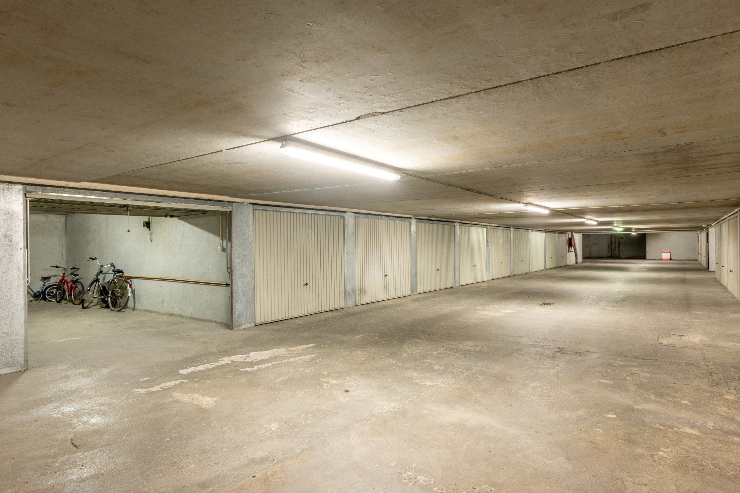 Garagebox vlakbij de Zeedijk te Duinbergen foto 7