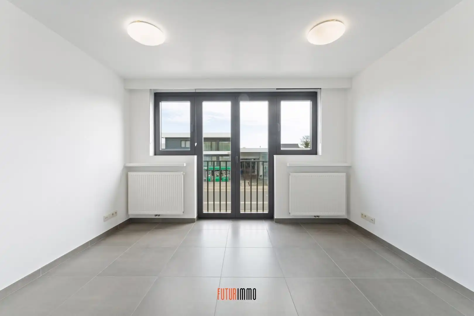 Opbrengsteigendom: duplexappartement + 12 garages foto 5