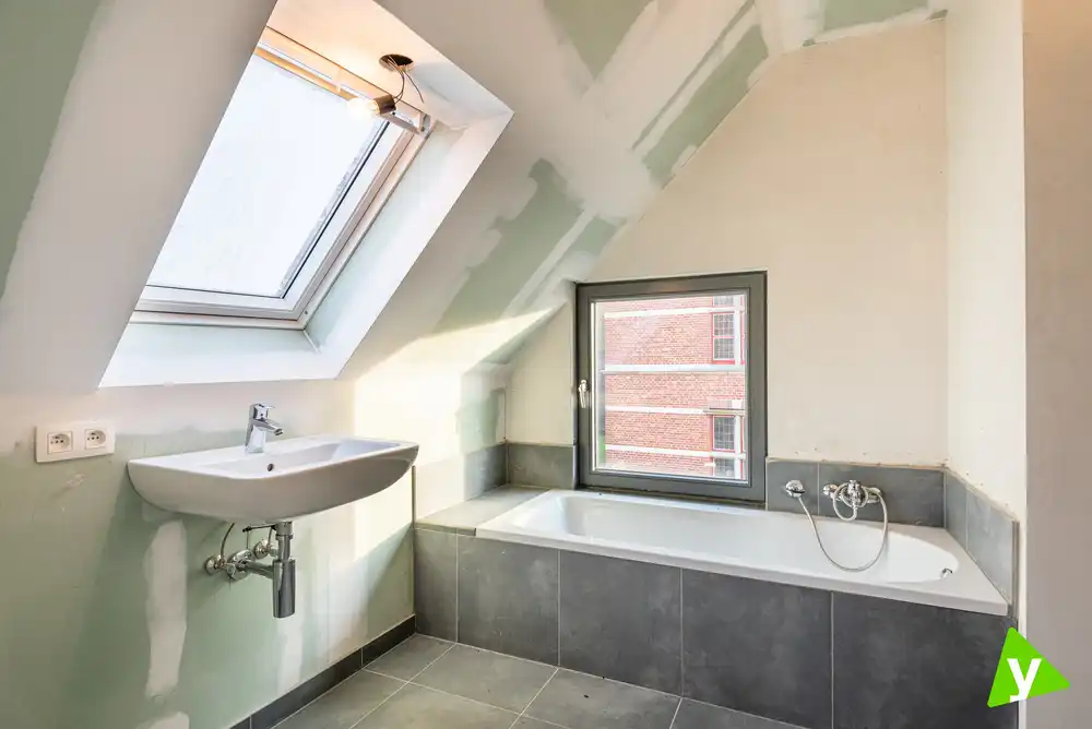 Investeringsproject te koop gelegen op de Markt van Eeklo foto 13