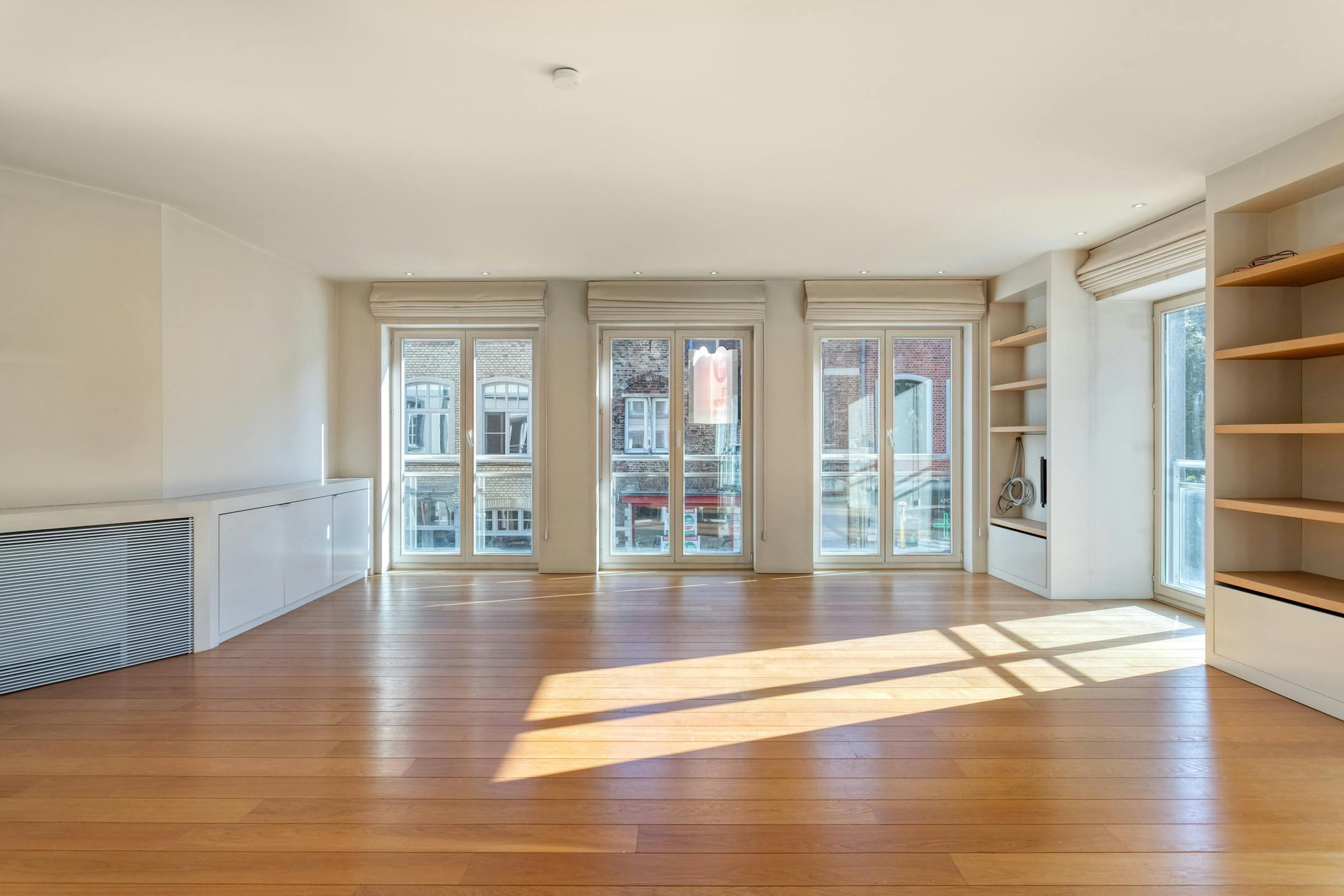 Appartement te koop (2 slpk) op toplocatie nabij het 't Zand foto 3