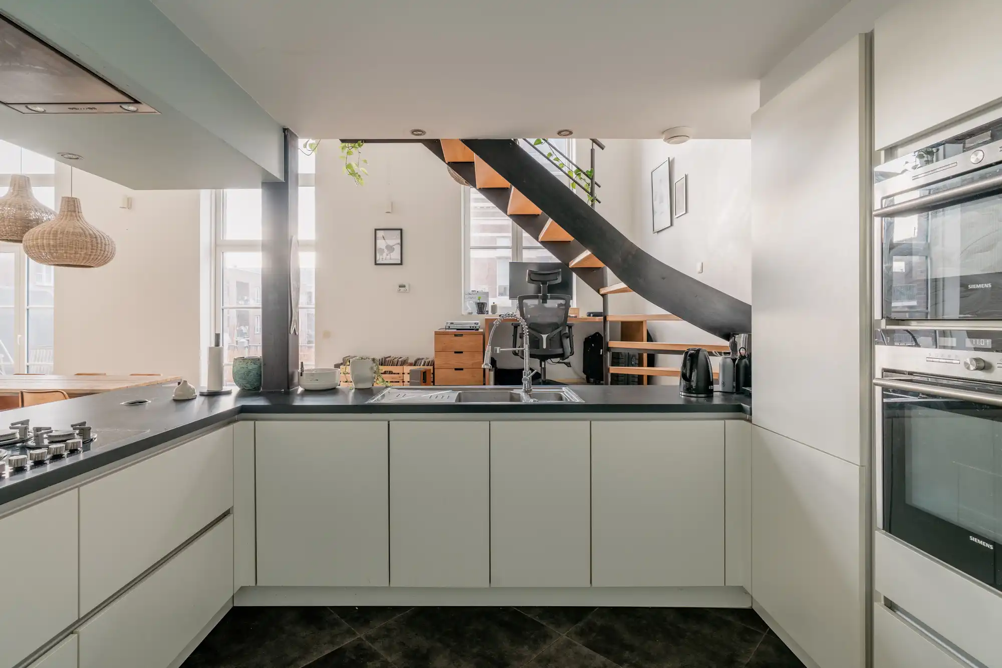 In OPTION by George: Oh my George x Good Engels 5.0 (loft for rent) foto 9