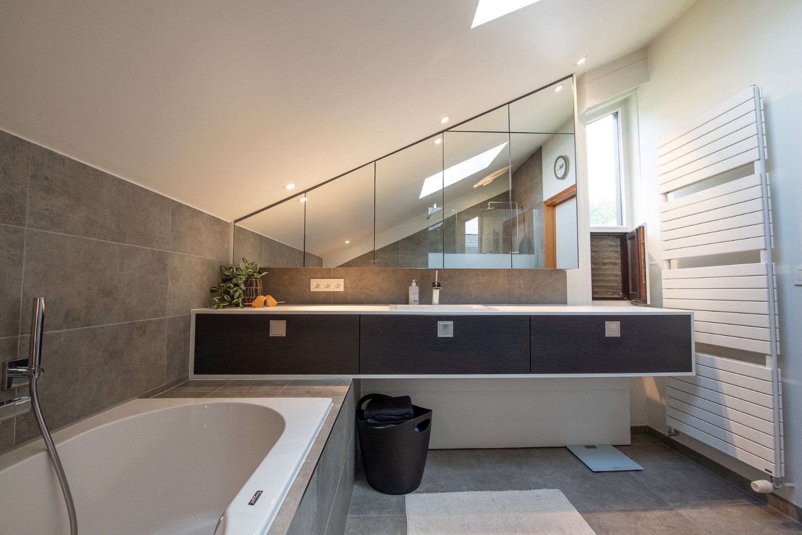 Prachtige villa te huur volledig omgeven in het groen! foto 17