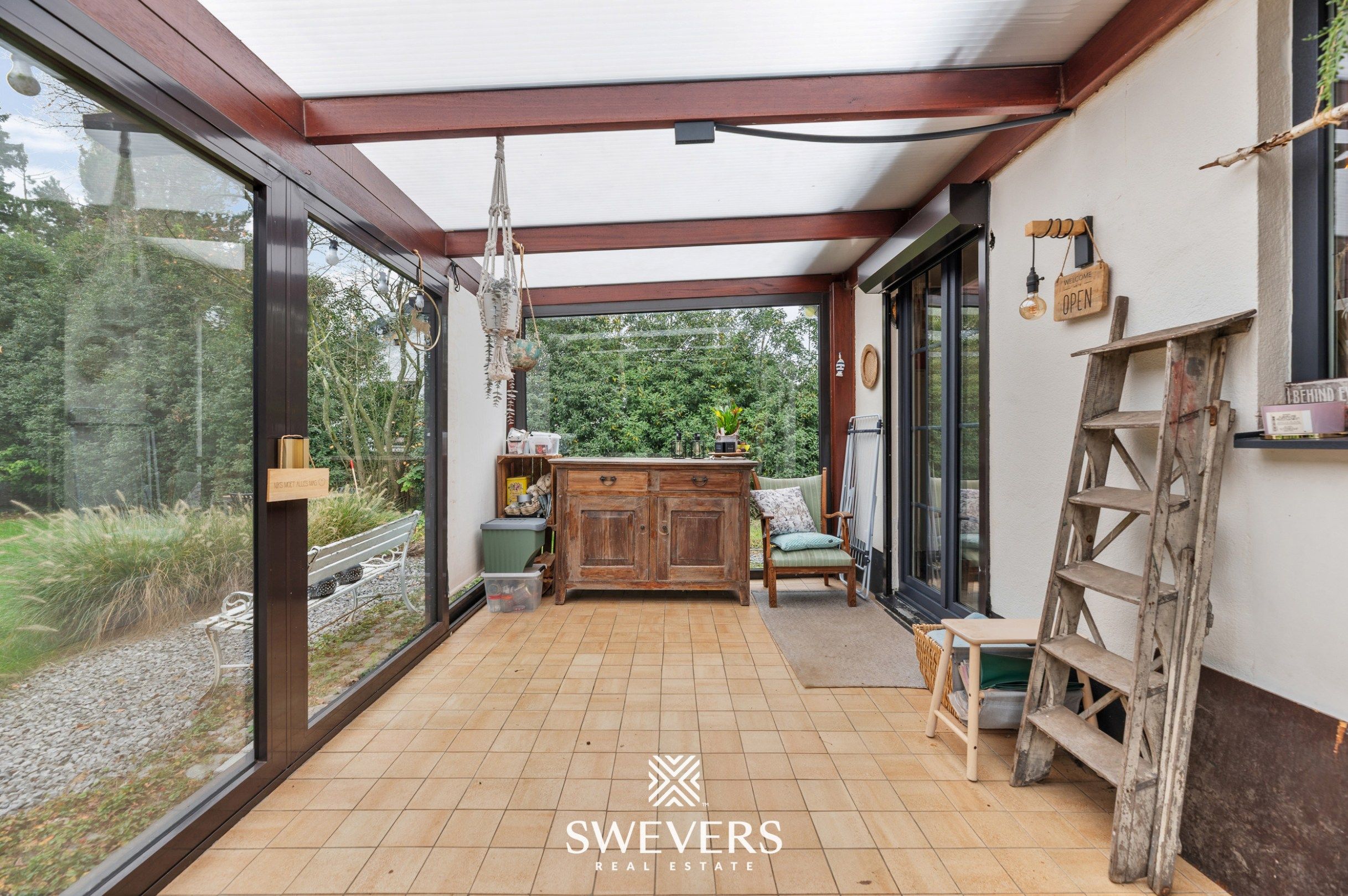 Gerenoveerde gelijkvloerse bungalow op prachtig perceel in het groen (11a 17ca) foto 12