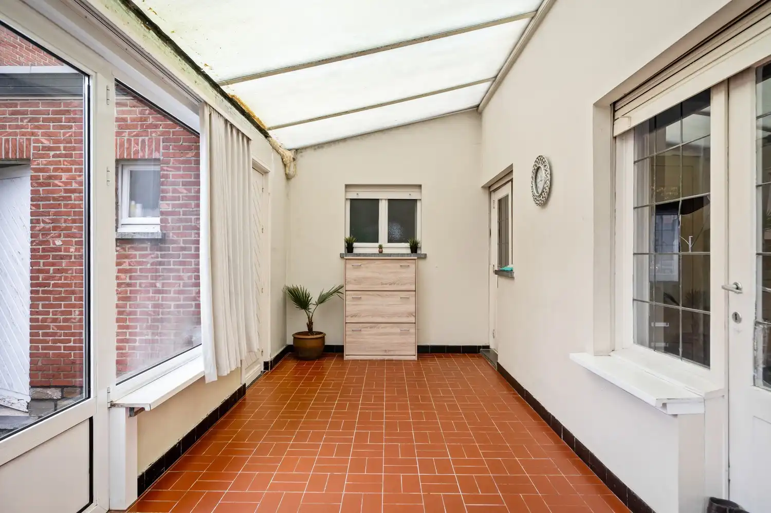 Ruime woning met 3 slpkrs foto 10