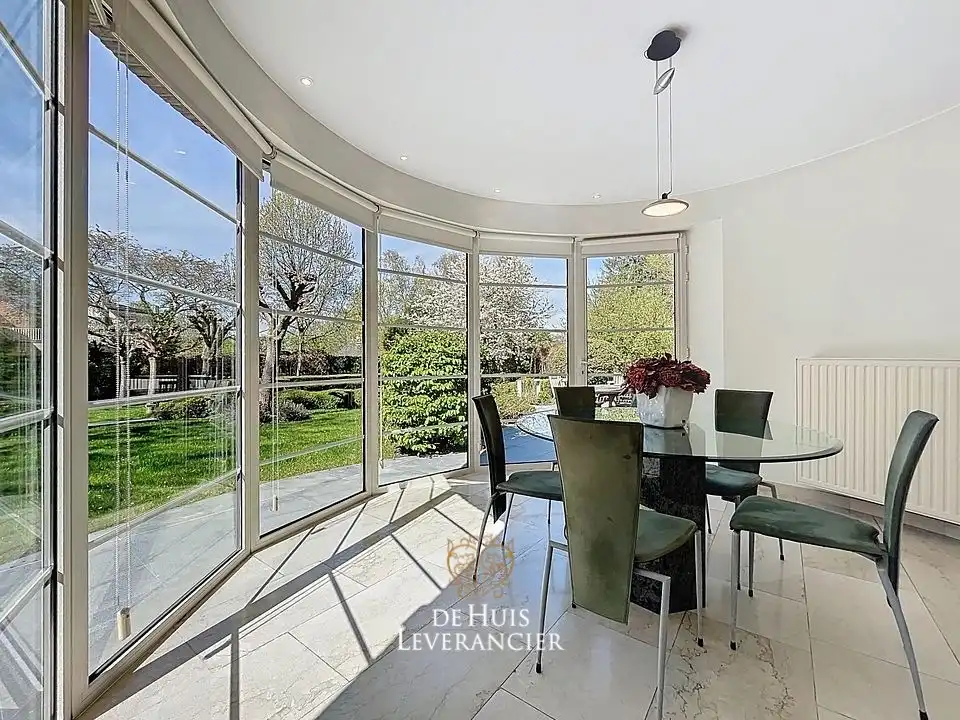 Exclusieve villa op uitzonderlijk perceel van 1 767 m², grenzend aan natuurgebied foto 29