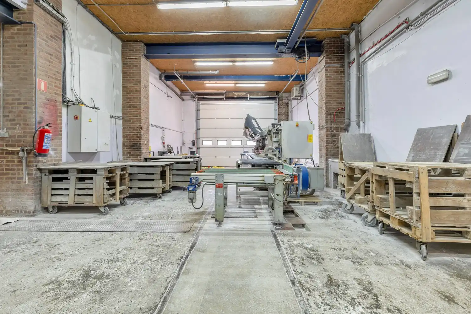 Unieke vastgoedopportuniteit! Ruim bedrijfscomplex met 2 appartementen en exclusief penthouse op 46a 55ca! foto 33
