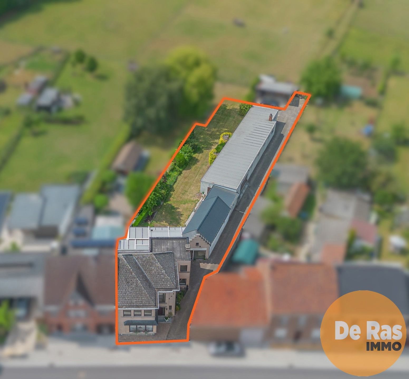 Hoofdfoto van de publicatie: WOUBRECHTEGEM–Solide woning met loods in landelijke omgeving