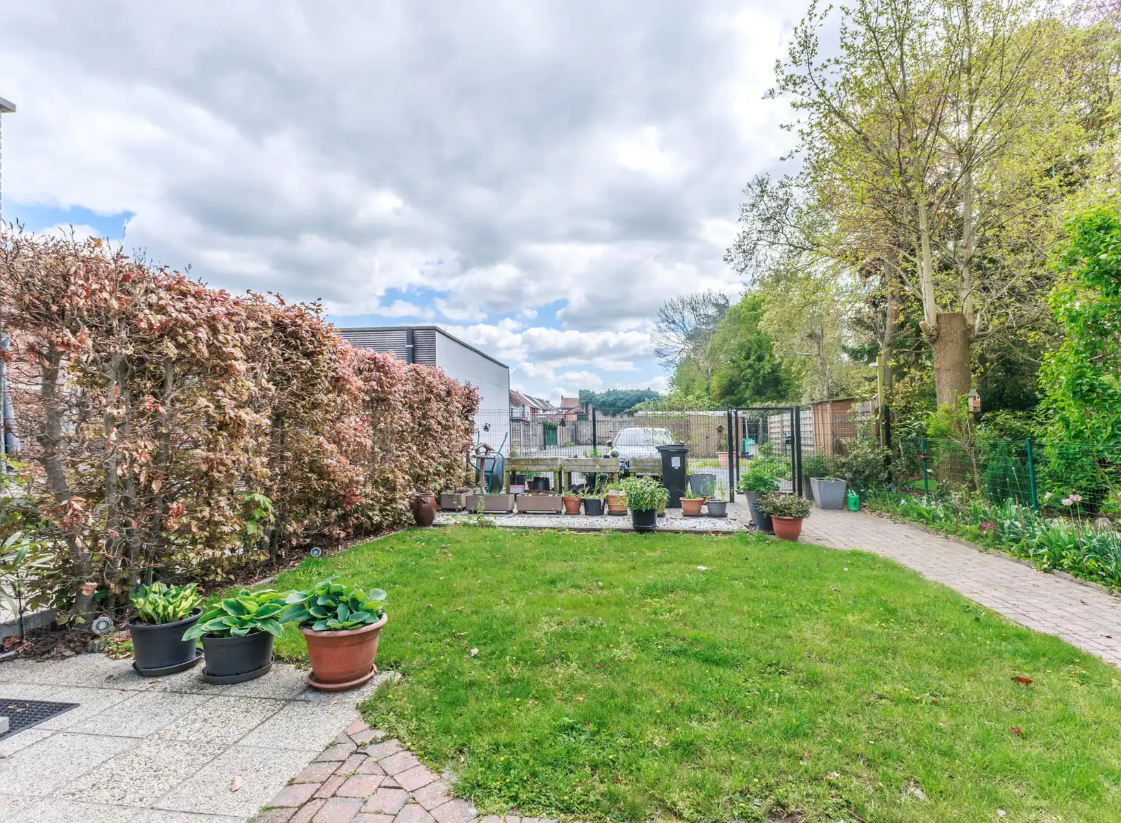 Ruime woning met praktijkruimte foto 23