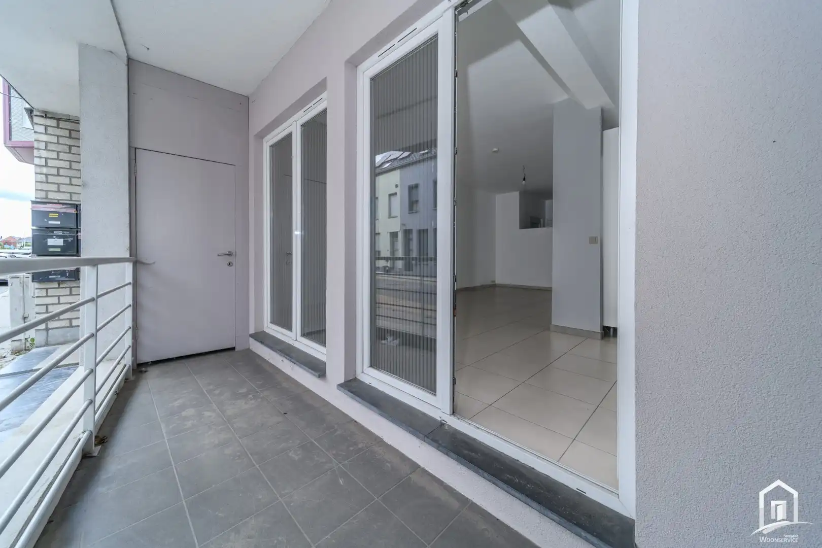 UNIEKE INVESTERING: 2 INSTAPKLARE GELIJKVLOERSE APPARTEMENTEN MET TERRAS EN STAANPLAATS foto 15