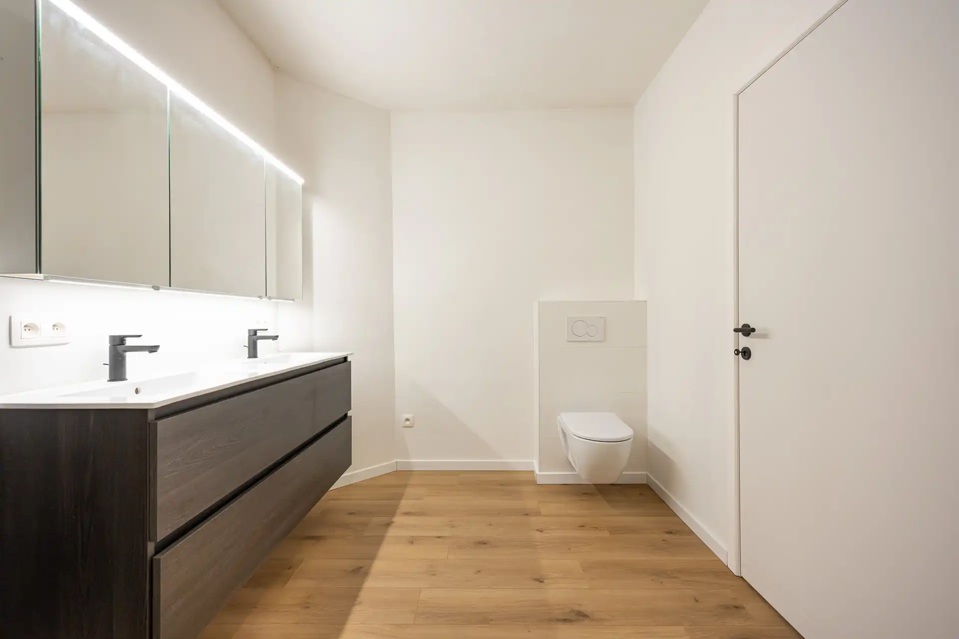 Vernieuwde arbeiderswoning foto 11