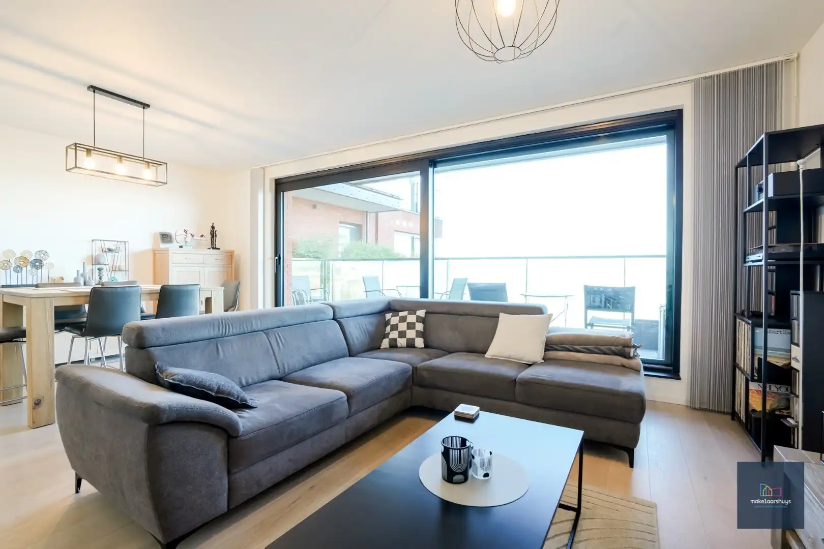 Schitterend 2-slp.app met 2 terrassen, garage en kelder foto 7