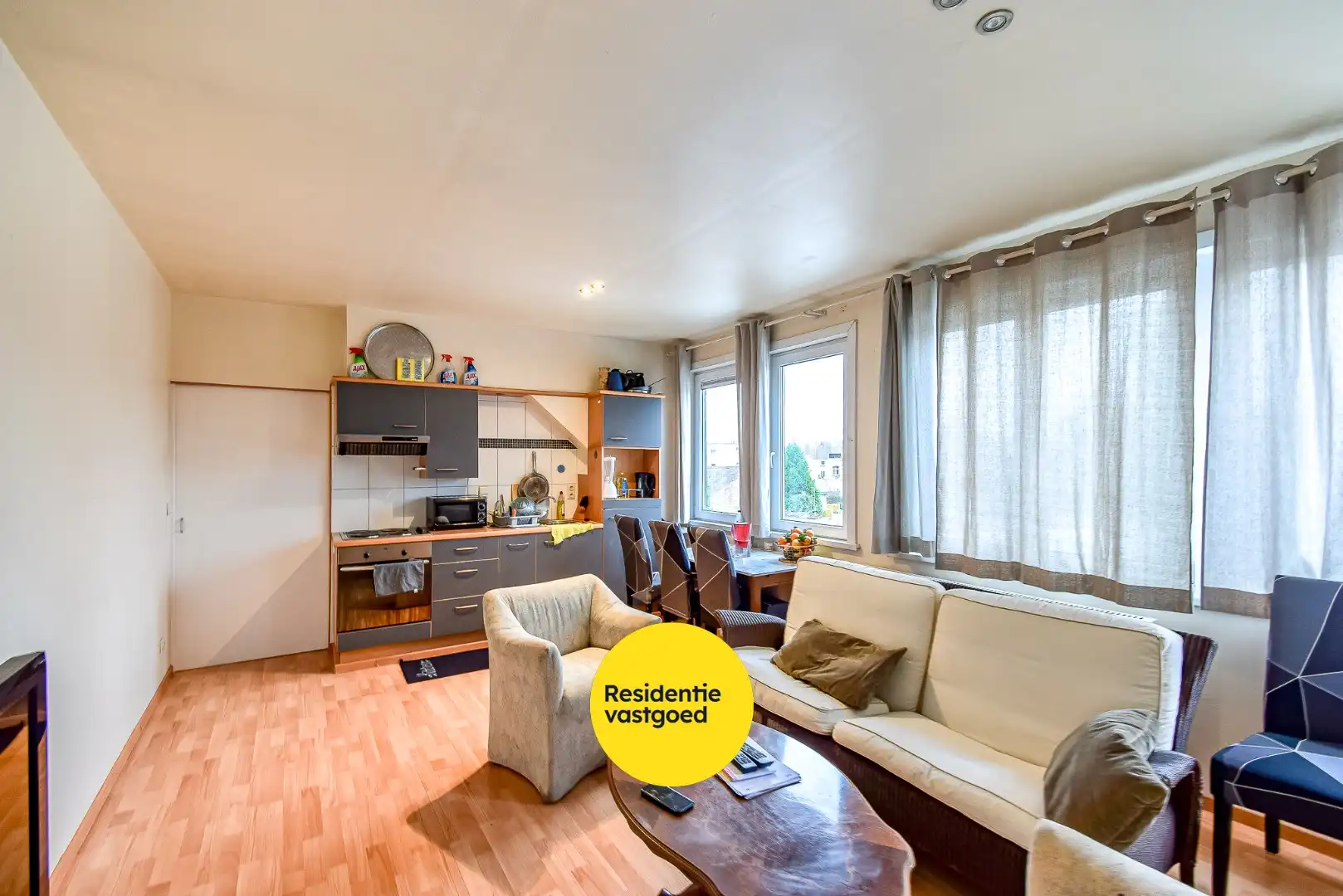 Opbrengsteigendom met 7 entiteiten in centrum Gistel foto 4