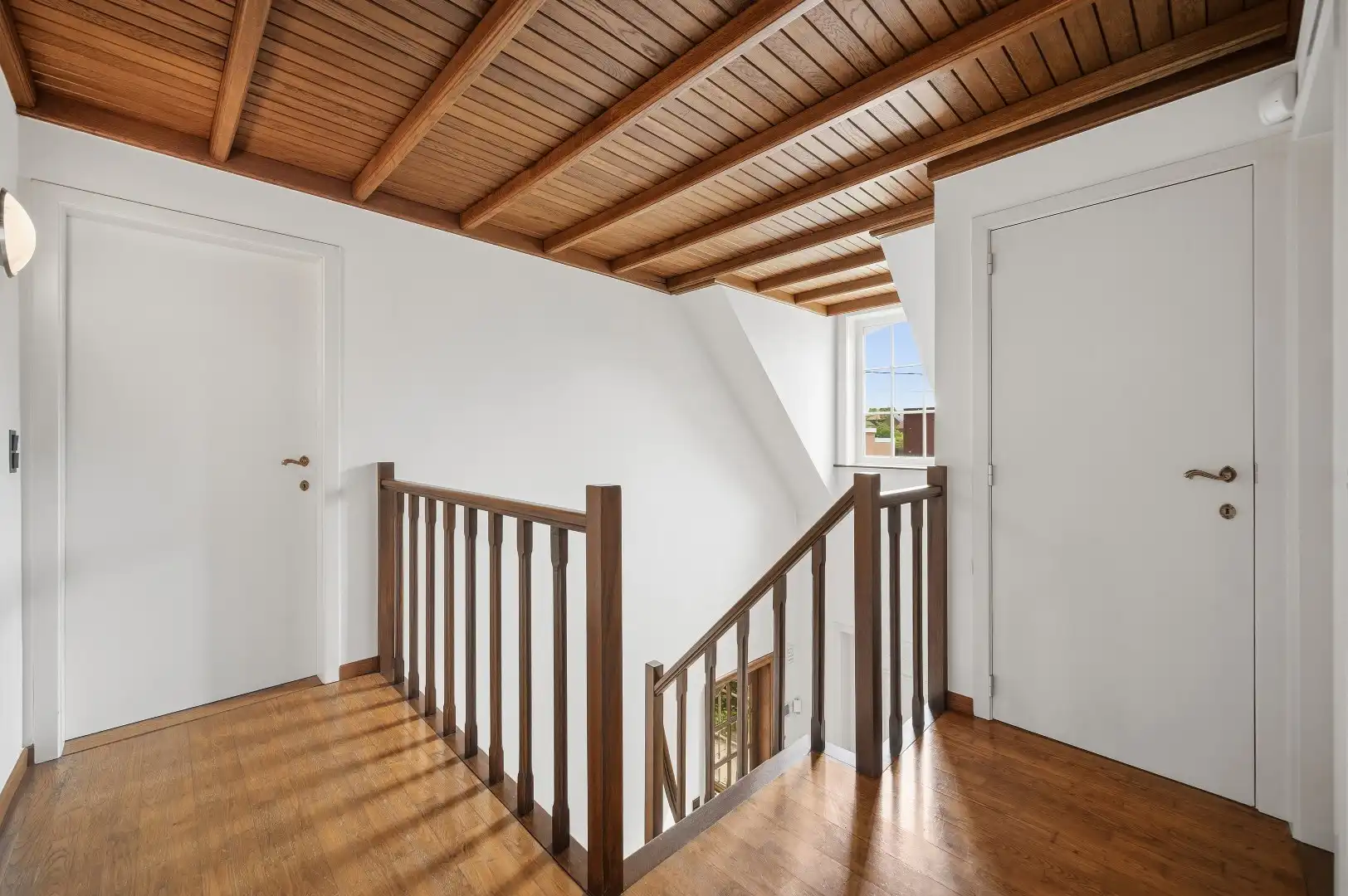 Exclusieve stijlvolle villa met prachtige tuin in rustige omgeving foto 11